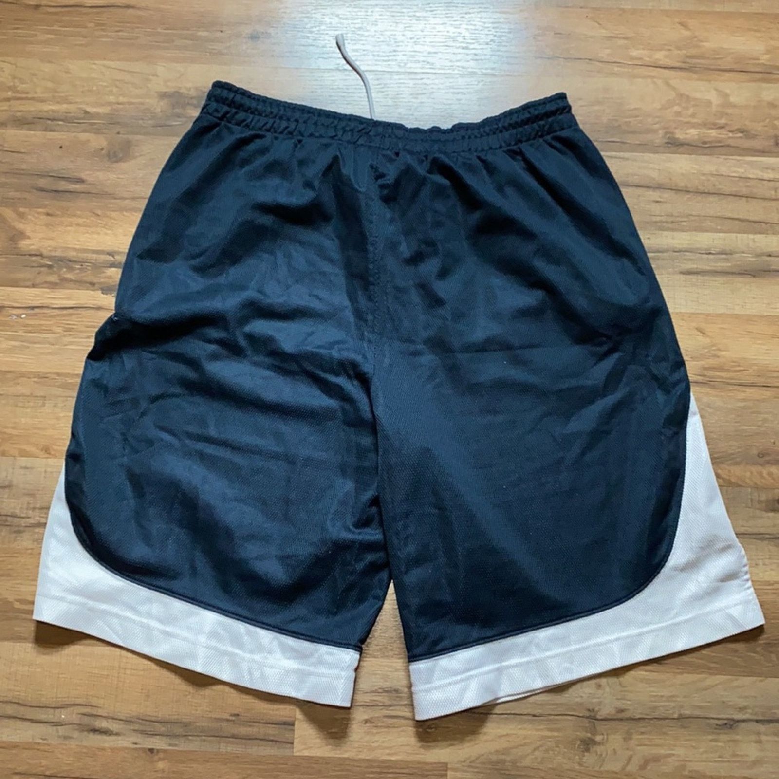 Jordan Brand 2005 Jordan 20th Anniversary Shorts Size US 34 / EU 50 - 7 Thumbnail