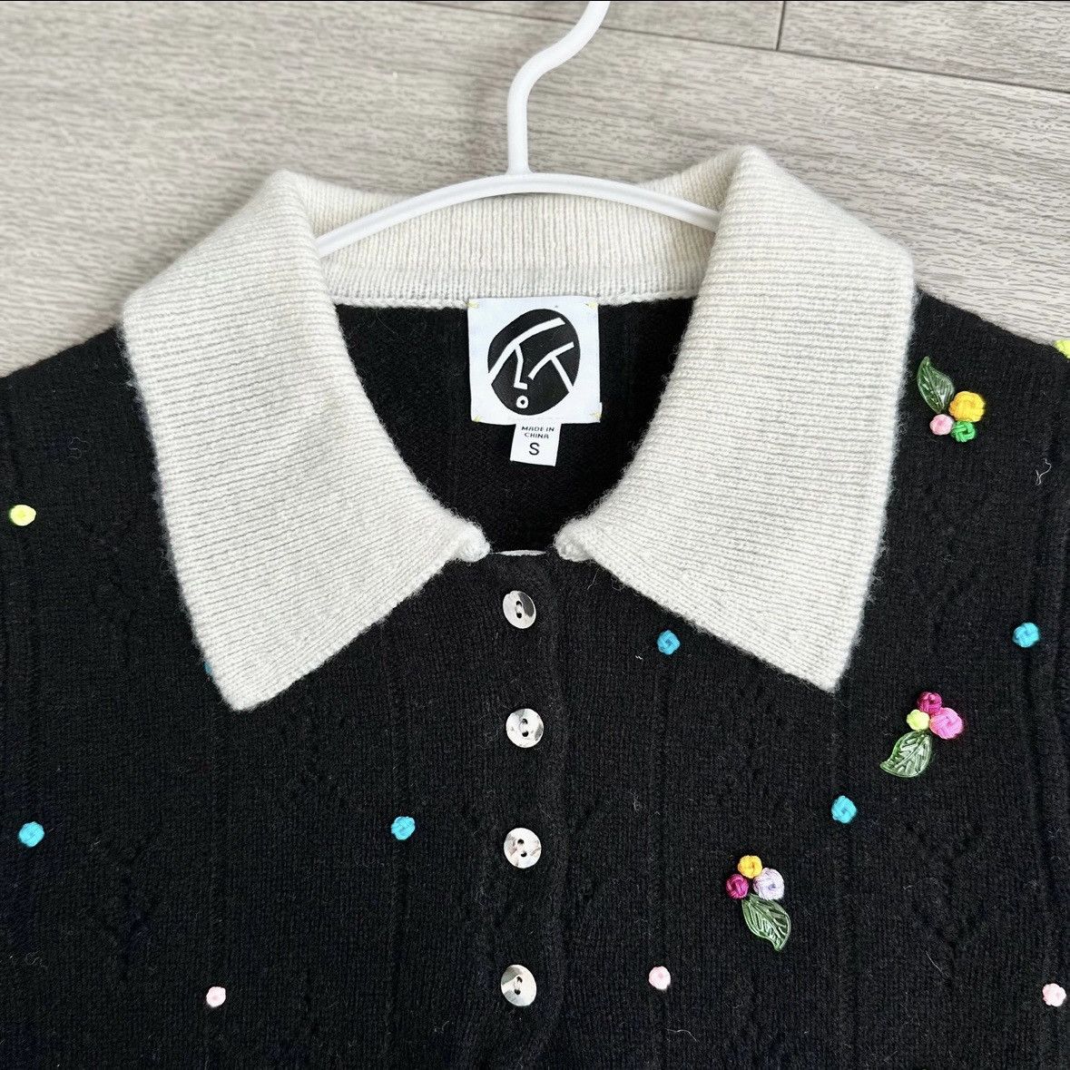Yan Yan Knits YanYan Rosie Lambswool Short Sleeve Cardigan NWOT Size S / US 4 / IT 40 - 12 Thumbnail