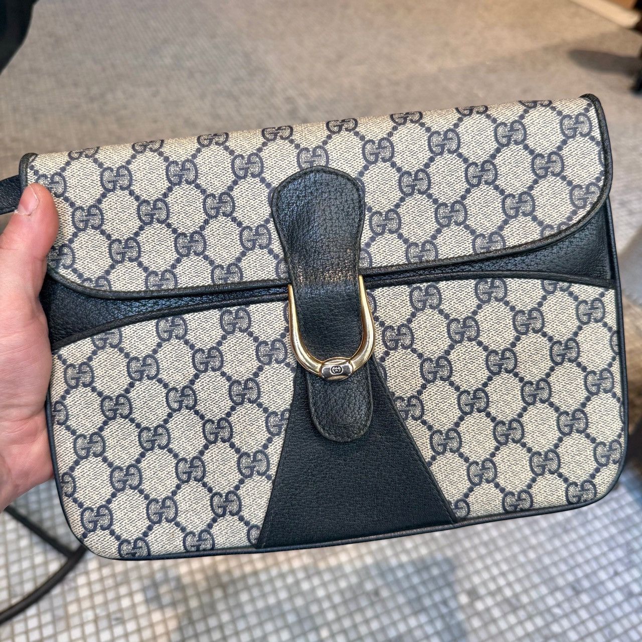 Gucci Gucci Vintage Navy Blue Leather GG Supreme Plus Shoulder Bag Size ONE SIZE - 2 Thumbnail