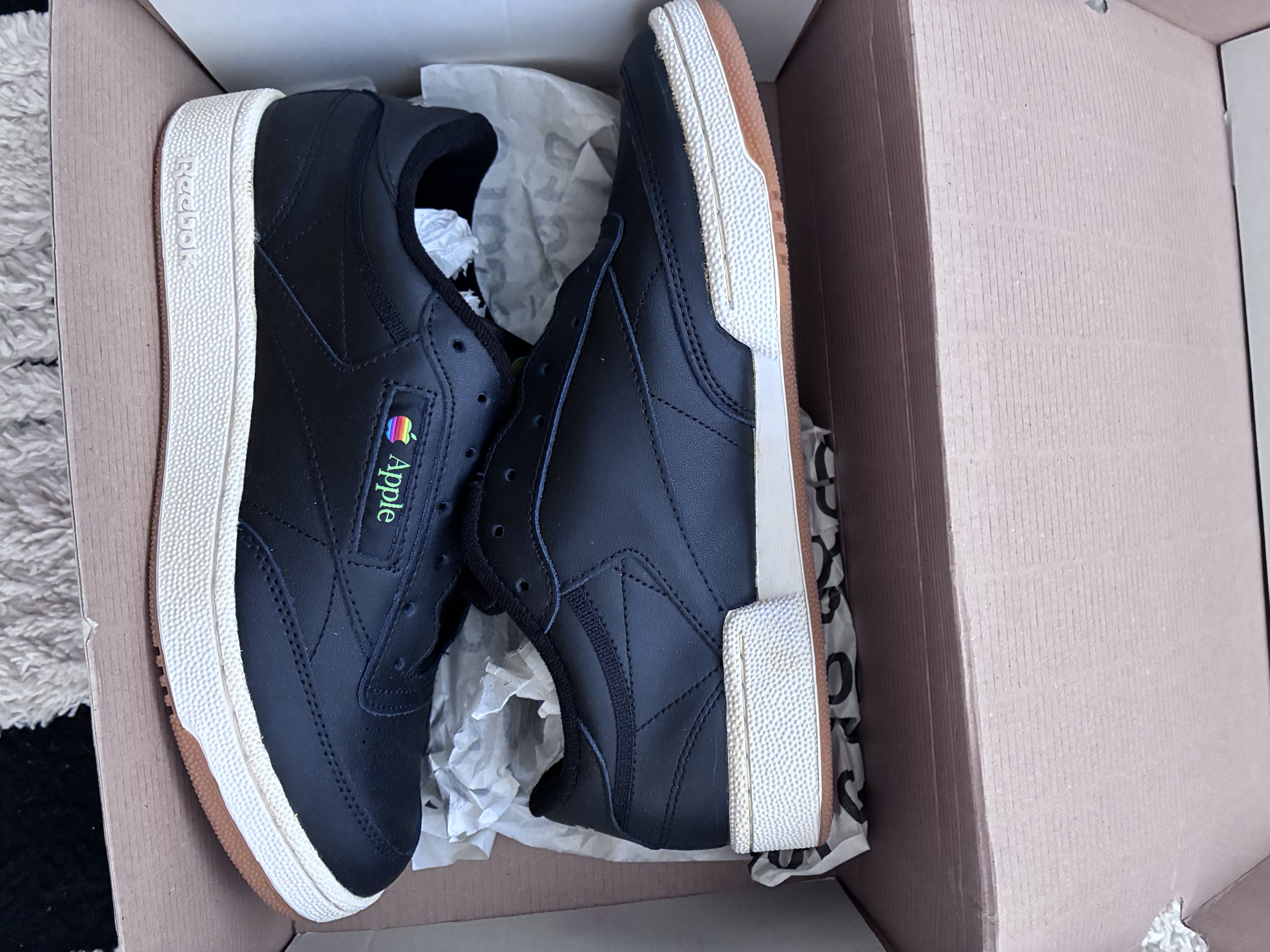 Reebok Thinking Different x Foxtrot "Bad Apple" Employee Shoe 9 Size US 9 / EU 42 - 5 Thumbnail