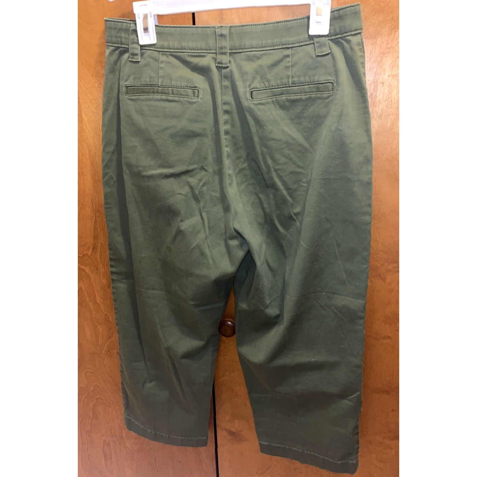 Gap GAP Classic Fit Cropped Pants Women 12R Army Jacket Green Cropped Pockets Mid Rise 23 Inseam Twill Cotton Casual Workwear Shirt? Size 34" / US 12 / IT 48 - 3 Thumbnail