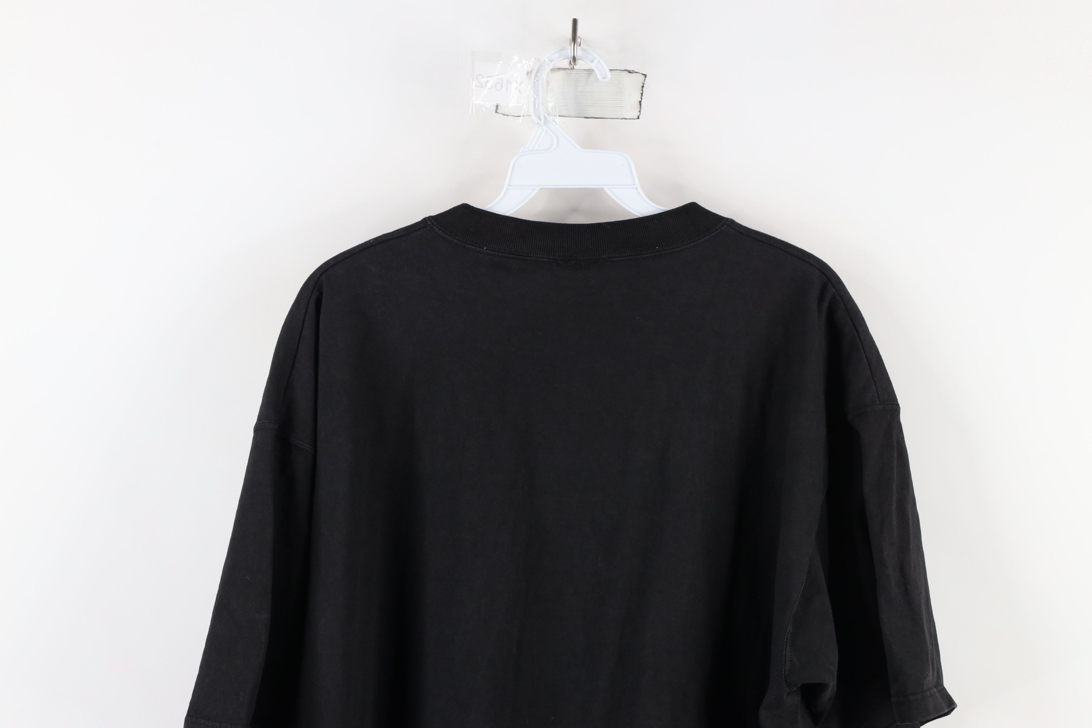 Vintage Vintage 90s Streetwear Out Outdoors T-Shirt Black Cotton USA Size US XL / EU 56 / 4 - 11 Thumbnail