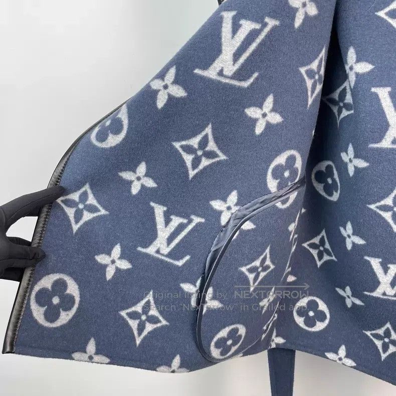 Louis Vuitton Louis Vuitton Blue big old flower full print bathrobe shor Size XXS / US 00 / IT 34 - 6 Thumbnail