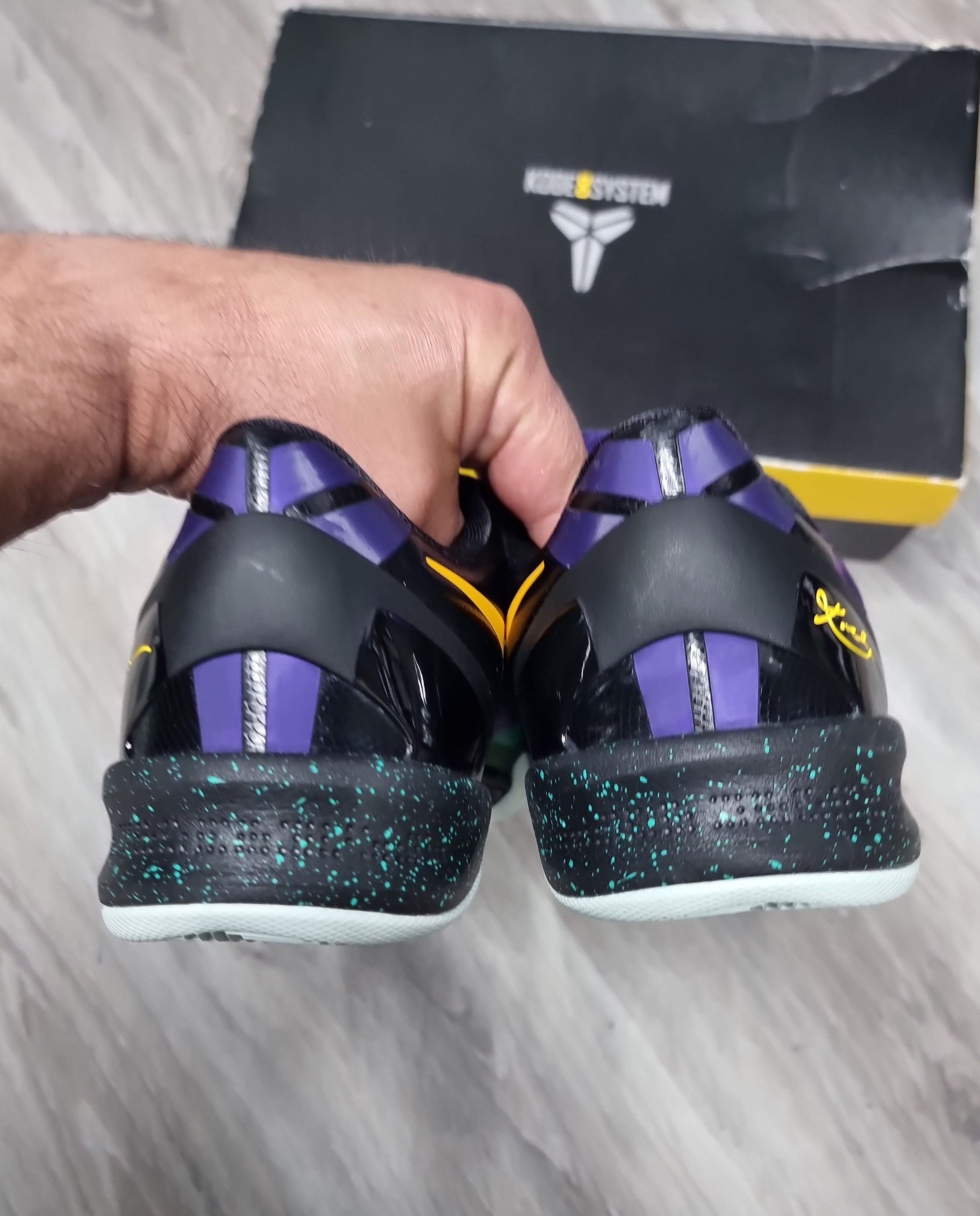 Nike Nike Kobe 8 Easter Size US 9.5 / EU 42-43 - 7 Thumbnail