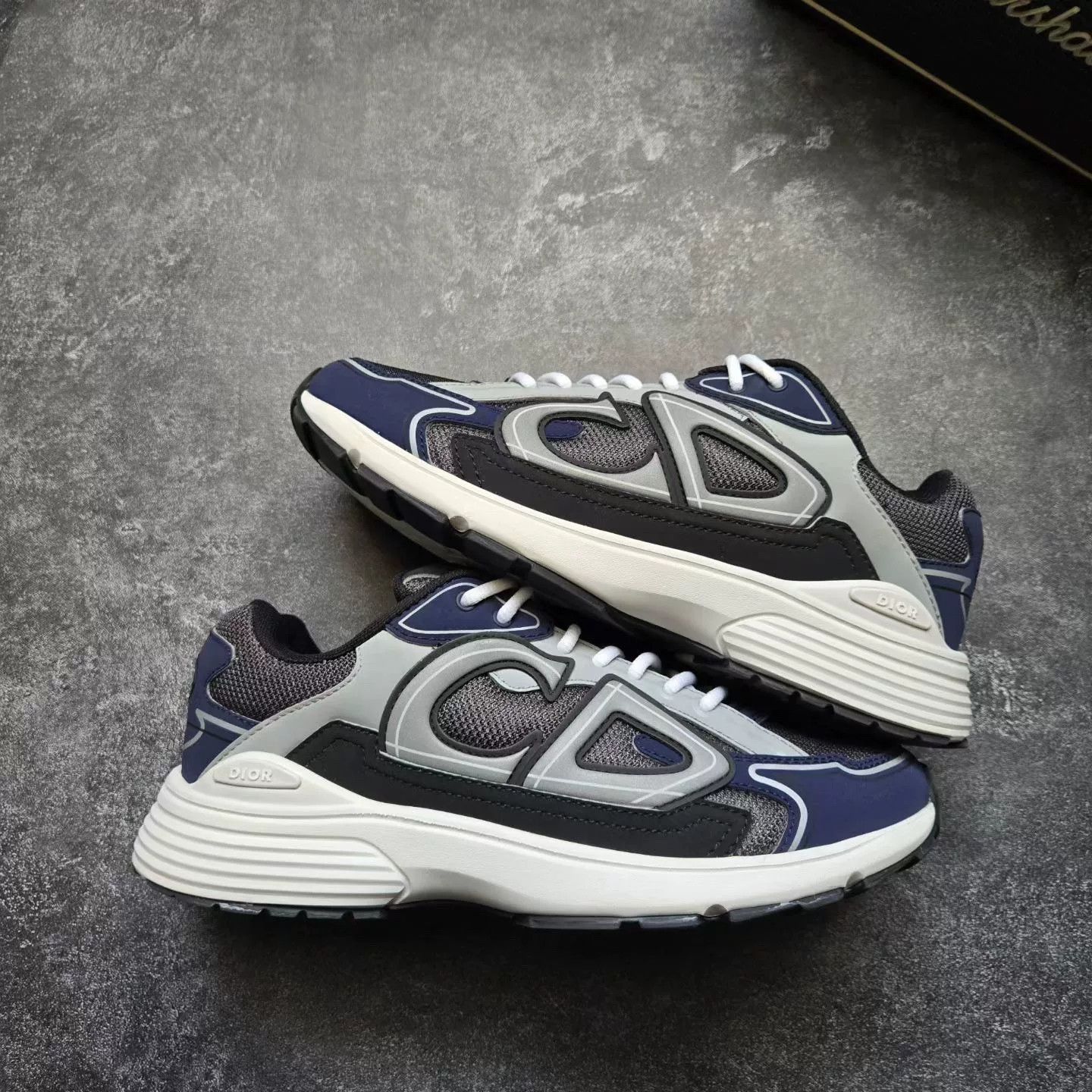 Dior Dior Blue Lowtop Sneakers 30 Men Size US 10 / EU 43 - 1 Thumbnail