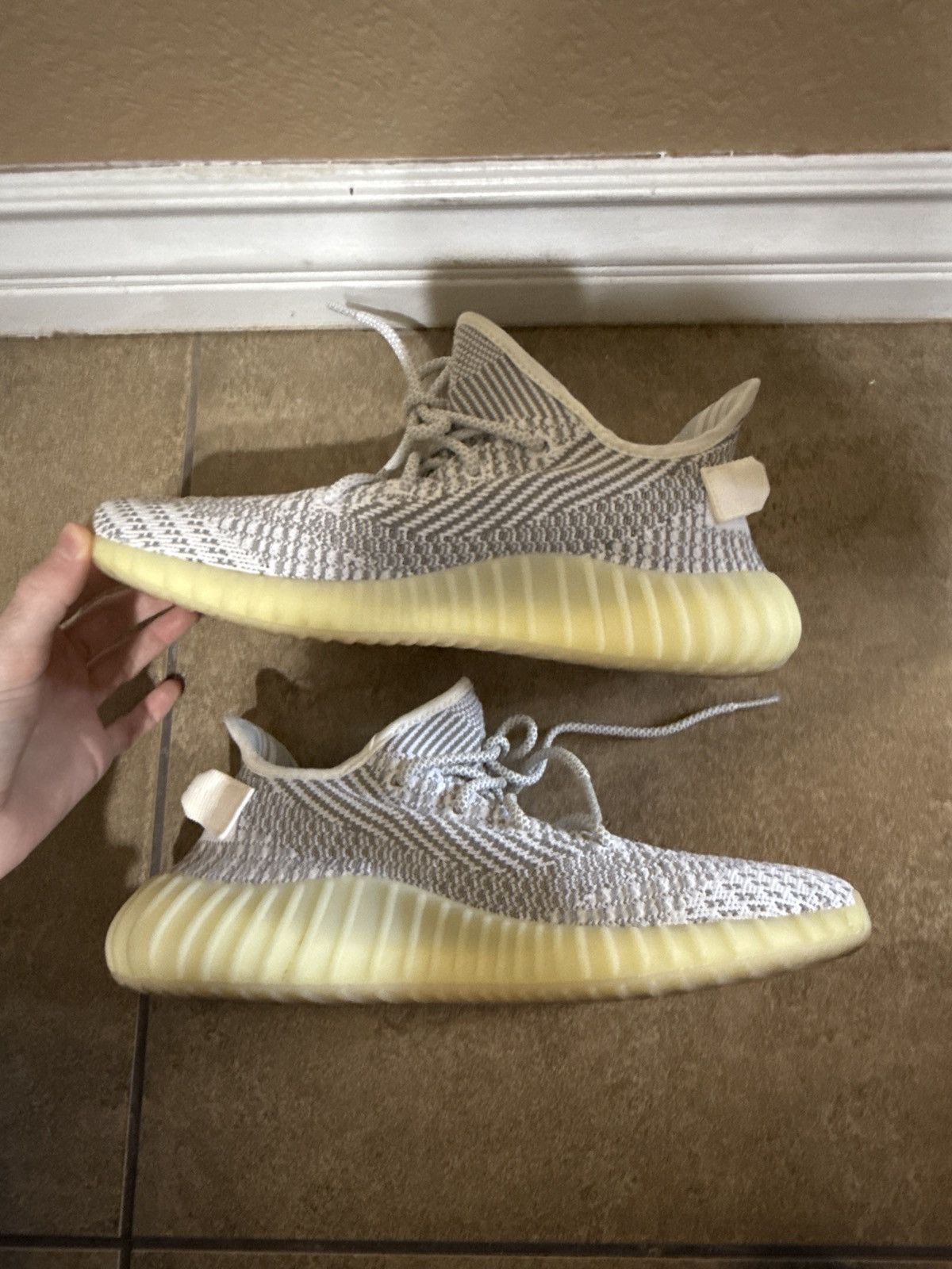 Yeezy Yeezy Boost 350 V2 Static Size US 10 / EU 43 - 2 Thumbnail
