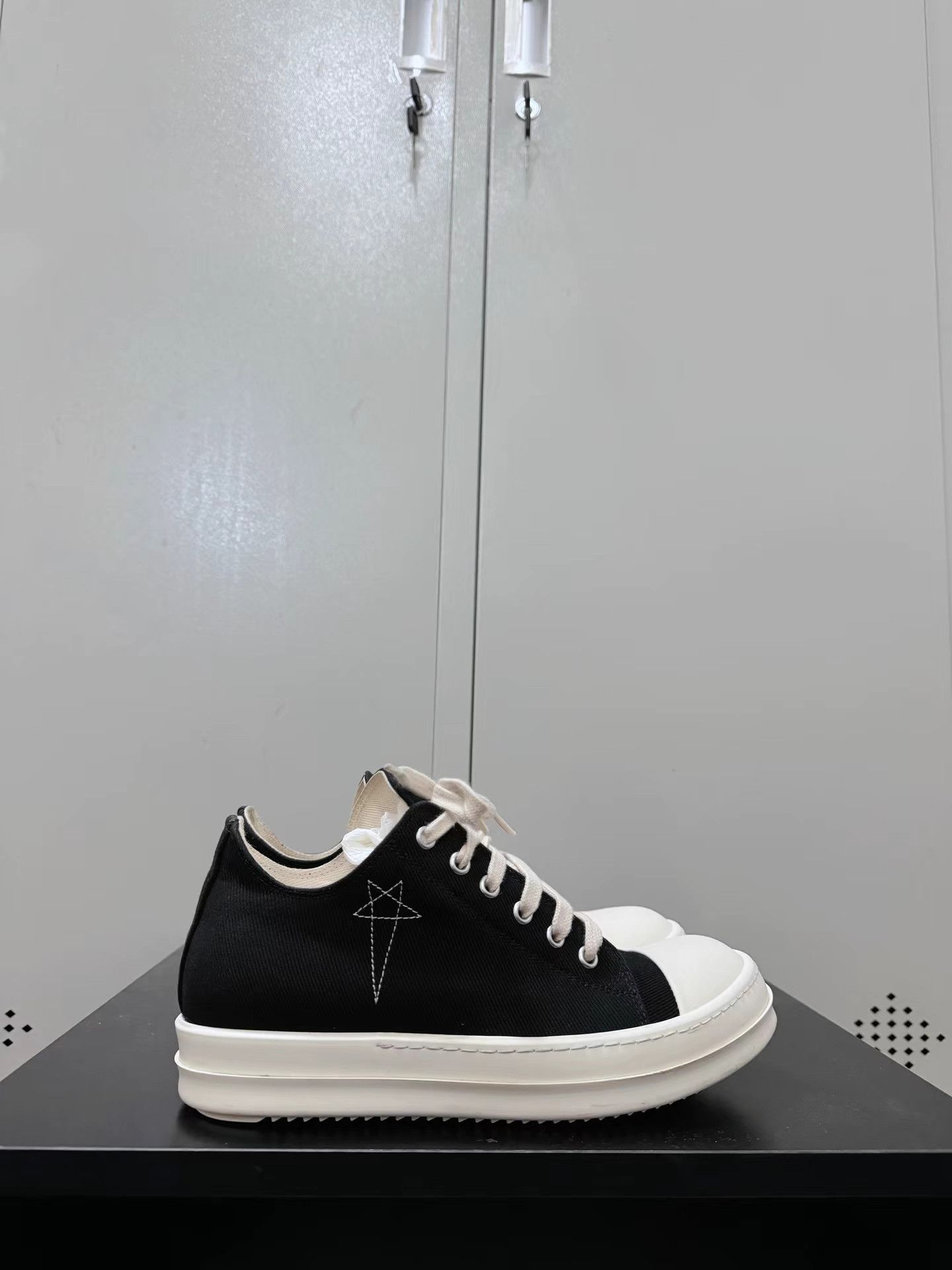 Rick Owens Drkshdw Rick Owens Drkshdw Converse high-top sneakers Size US 7 / IT 37 - 8 Thumbnail