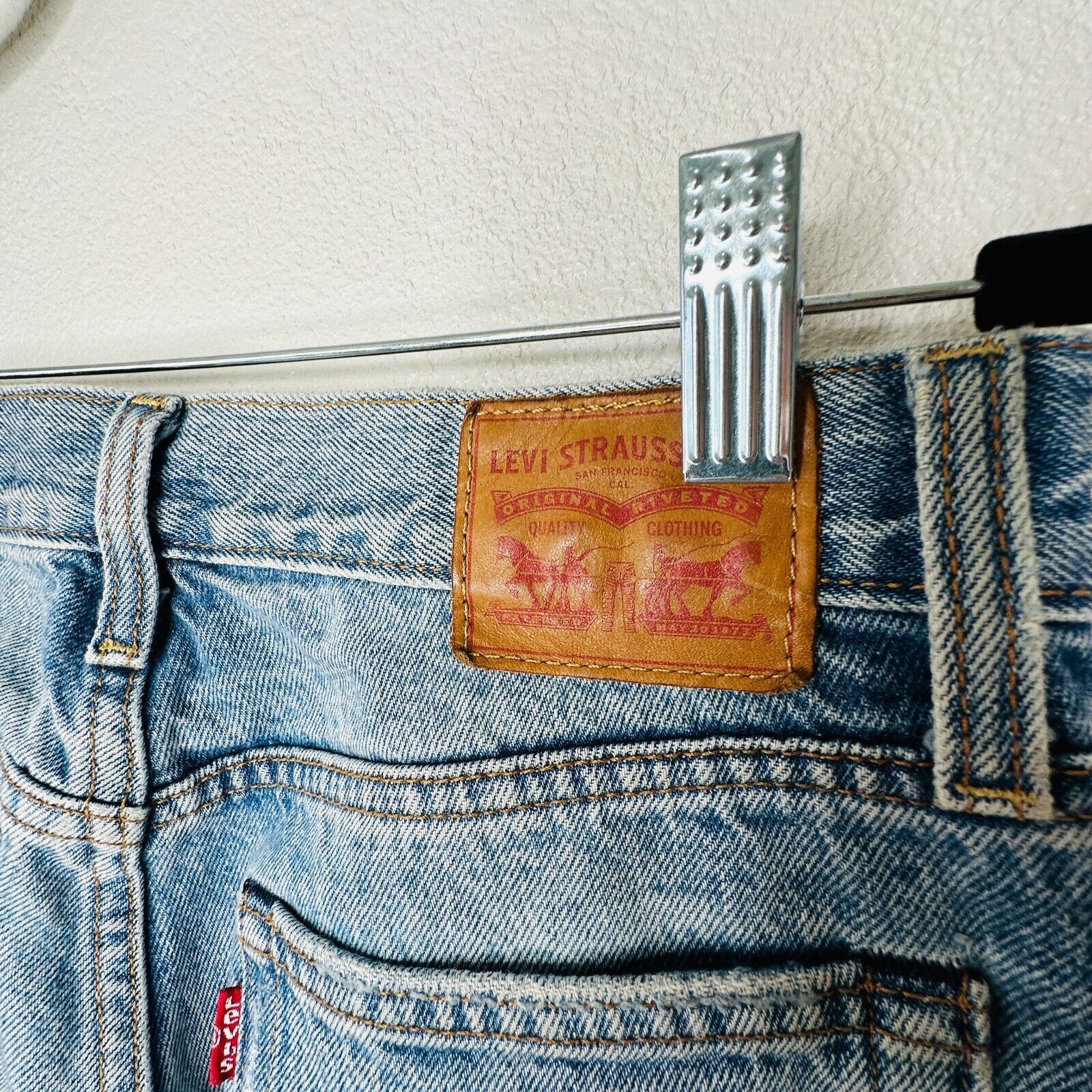 Levi's Levis White Oak Cone Denim Button Fly Distress Slim Leg Jean Size 27" / US 4 / IT 40 - 8 Thumbnail