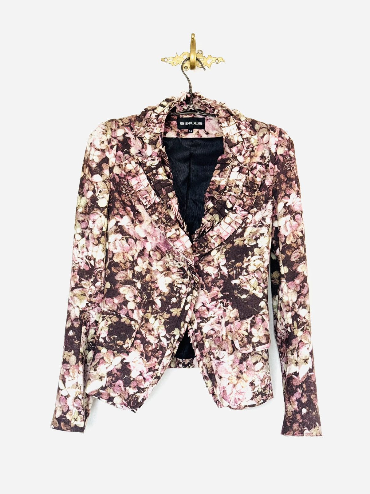 Ann Demeulemeester Fall 2008 Ann Demeulemeester Floral blazer w/ ruffle detail Size XS / US 0-2 / IT 36-38 - 11 Thumbnail