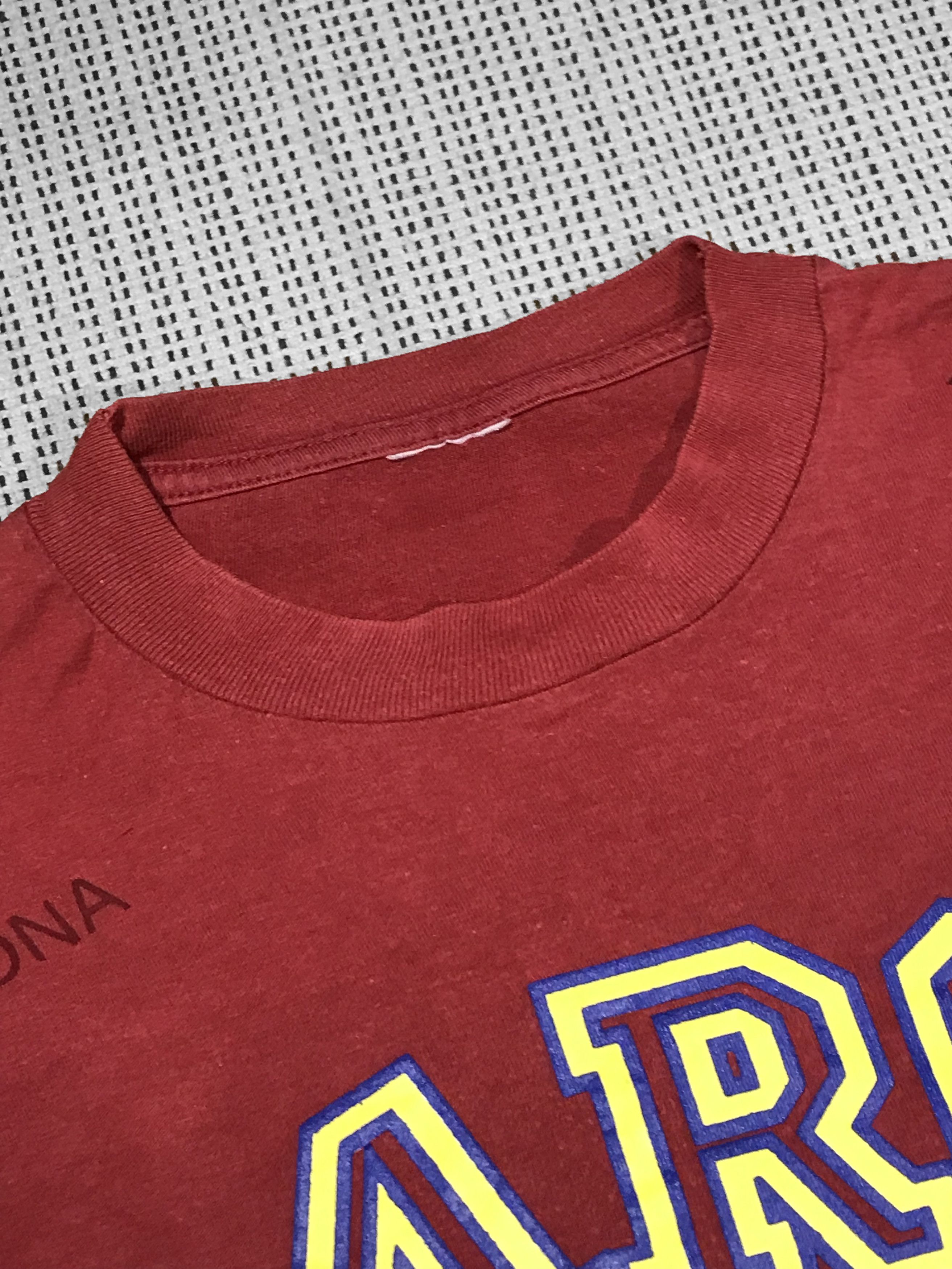 Vintage Vintage 90's AOP F.C Barcelona T-shirt (M) Size US M / EU 48-50 / 2 - 3 Thumbnail