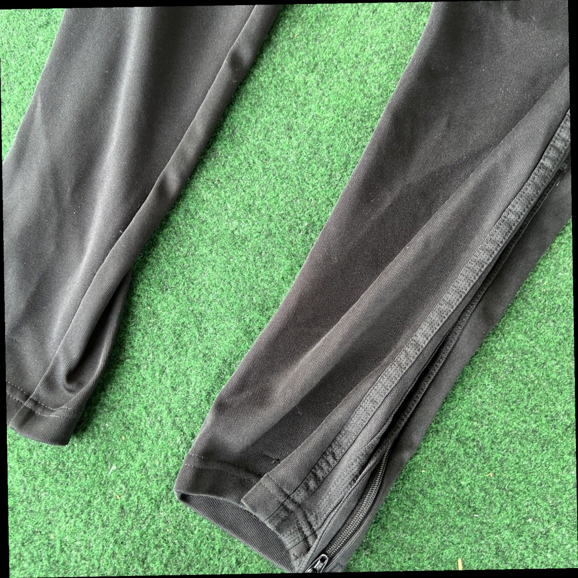 Adidas Pre-owned Adult Active wear Adidas track Pants man's Size L Size US 33 - 5 Thumbnail