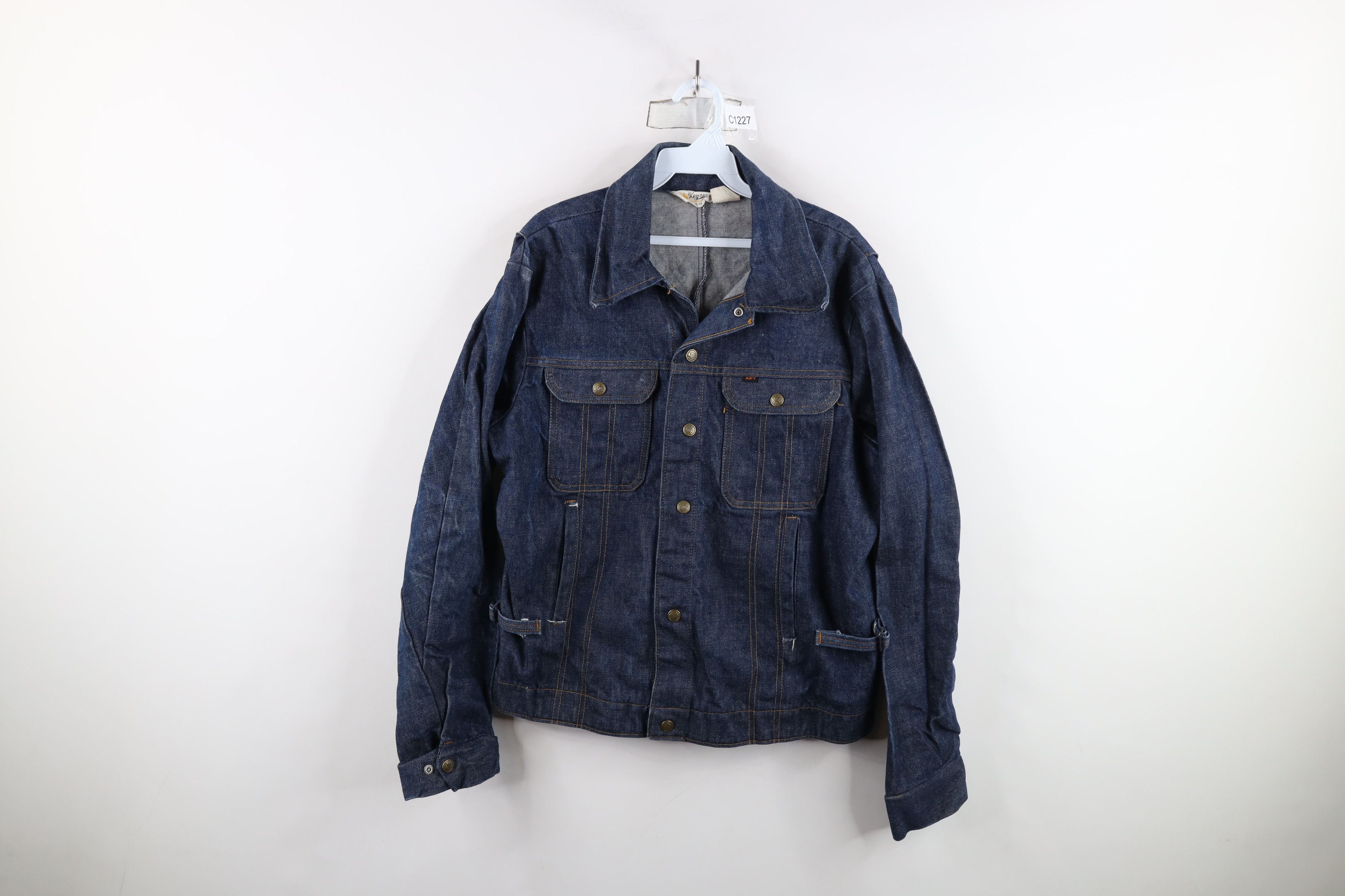Vintage Vintage 60s Streetwear Buckle Denim Jean Trucker Jacket USA Size US XL / EU 56 / 4 - 1 Thumbnail