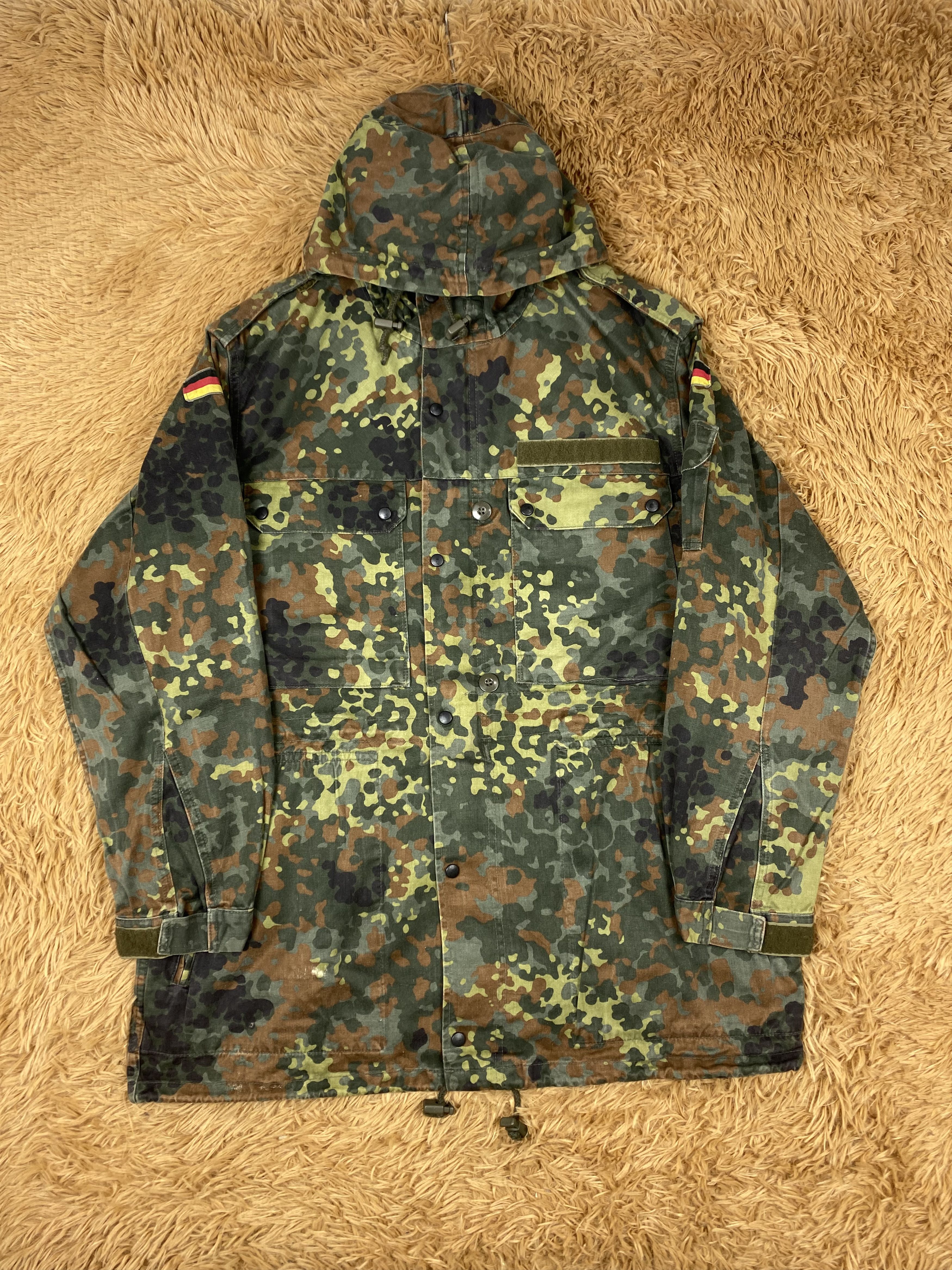 Vintage Vintage Army Military Camouflage Jacket DJ0763 Size US M / EU 48-50 / 2 - 4 Thumbnail