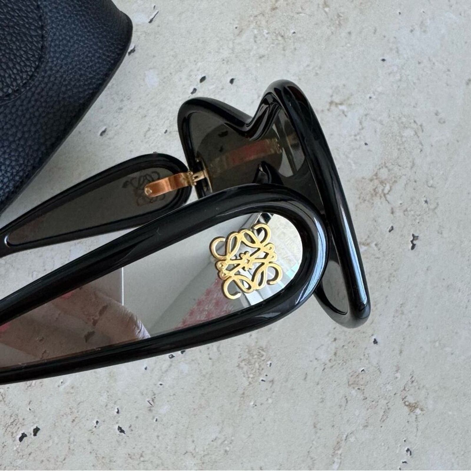 Loewe New! LOEWE LW40131I 01C Square Mask Sunglasses, Authentic Size ONE SIZE - 9 Thumbnail