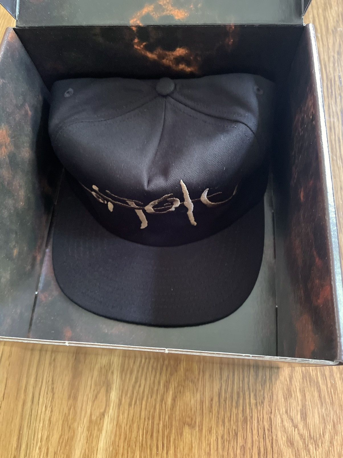 Travis Scott Travis Scott Utopia Hat Black A4 Box Set Brown Cap A5 Size ONE SIZE - 4 Thumbnail