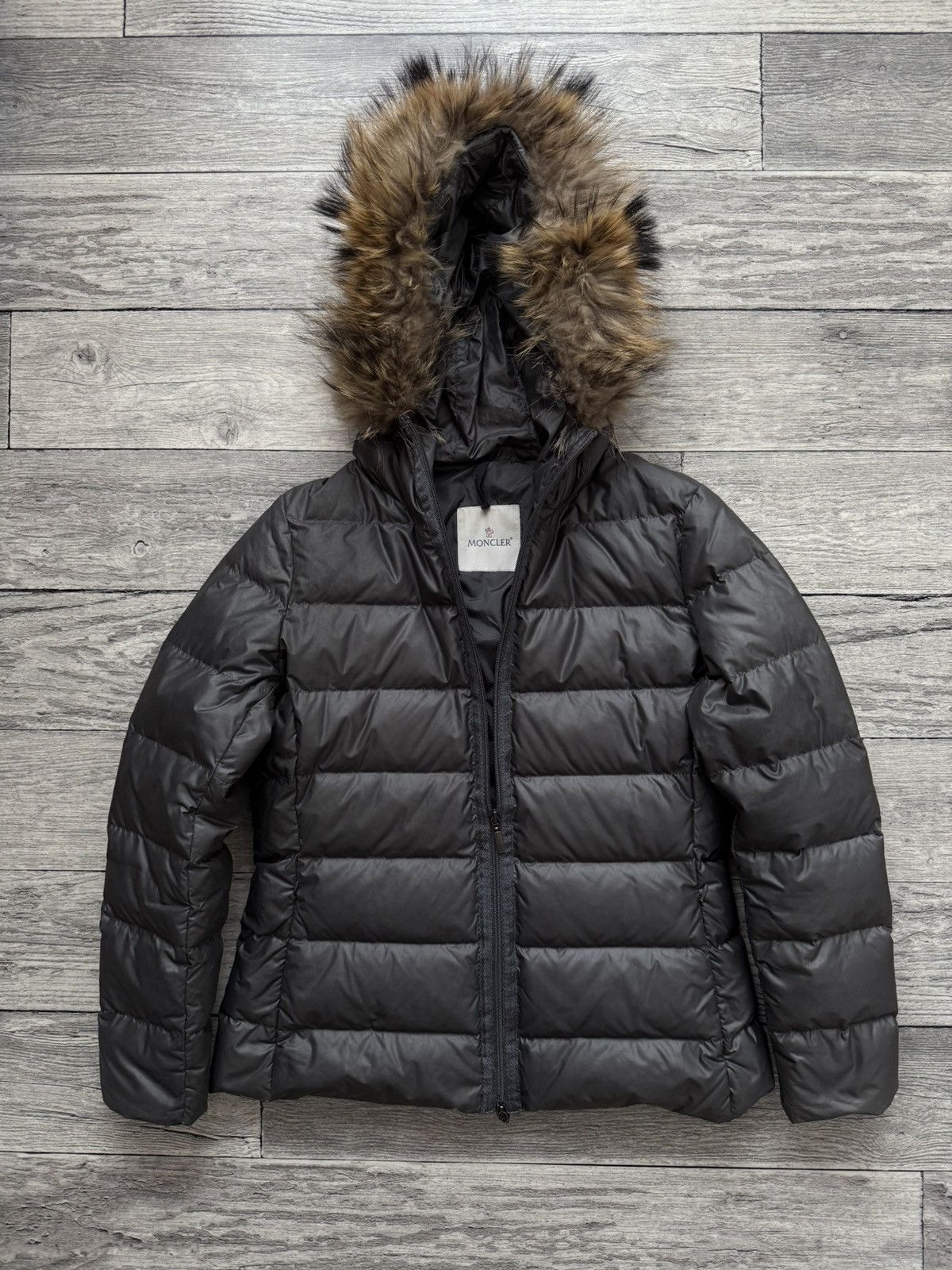 Moncler Moncler Angers Giubbotto women puffer jacket Size M / US 6-8 / IT 42-44 - 1 Thumbnail
