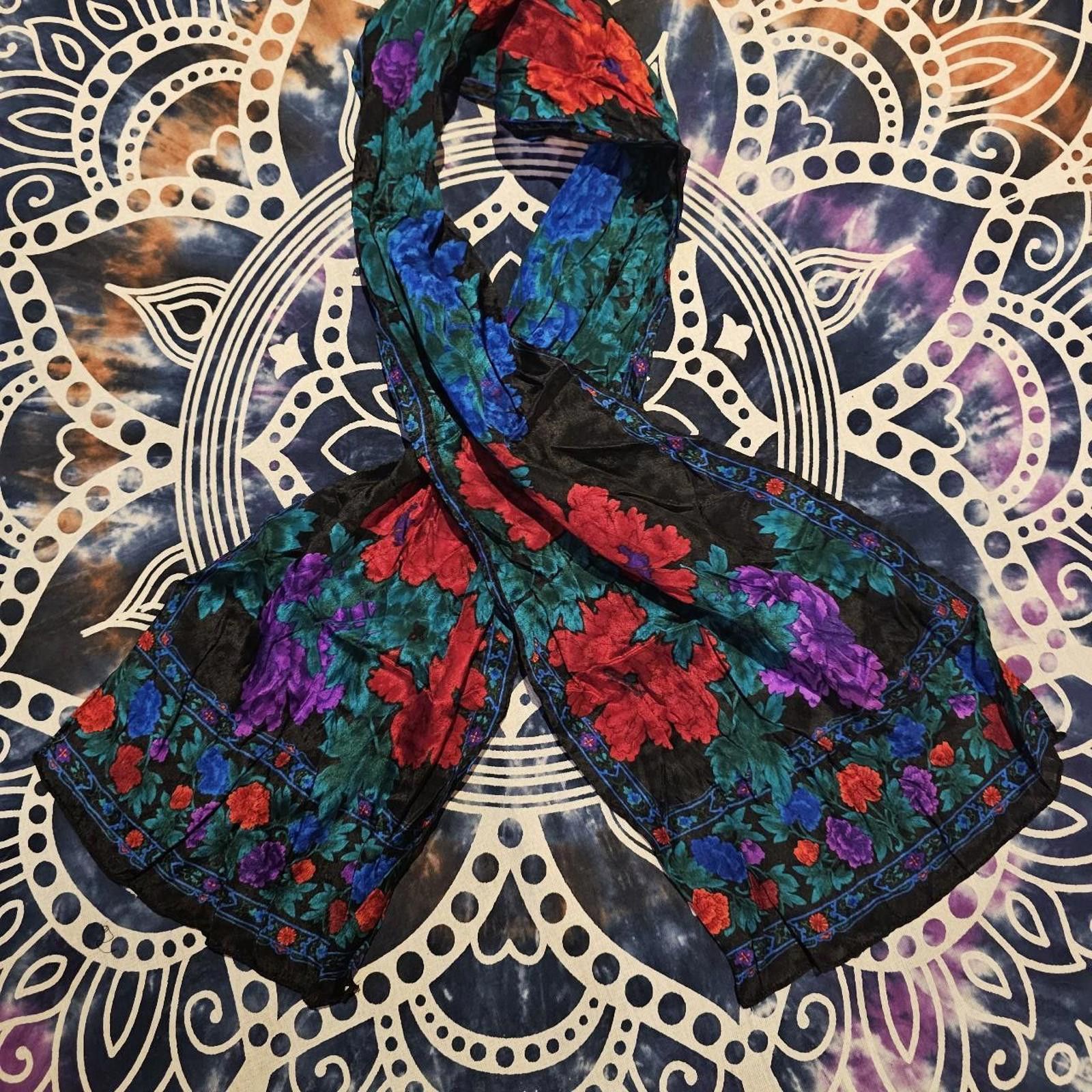 Designer Women's Vintage Silk Floral Scarf Size ONE SIZE - 1 Thumbnail