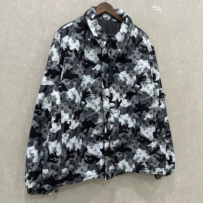 Louis Vuitton Louis Vuitton Black and White Camo Reversible Coat Size US XXL / EU 58 / 5 - 8 Thumbnail
