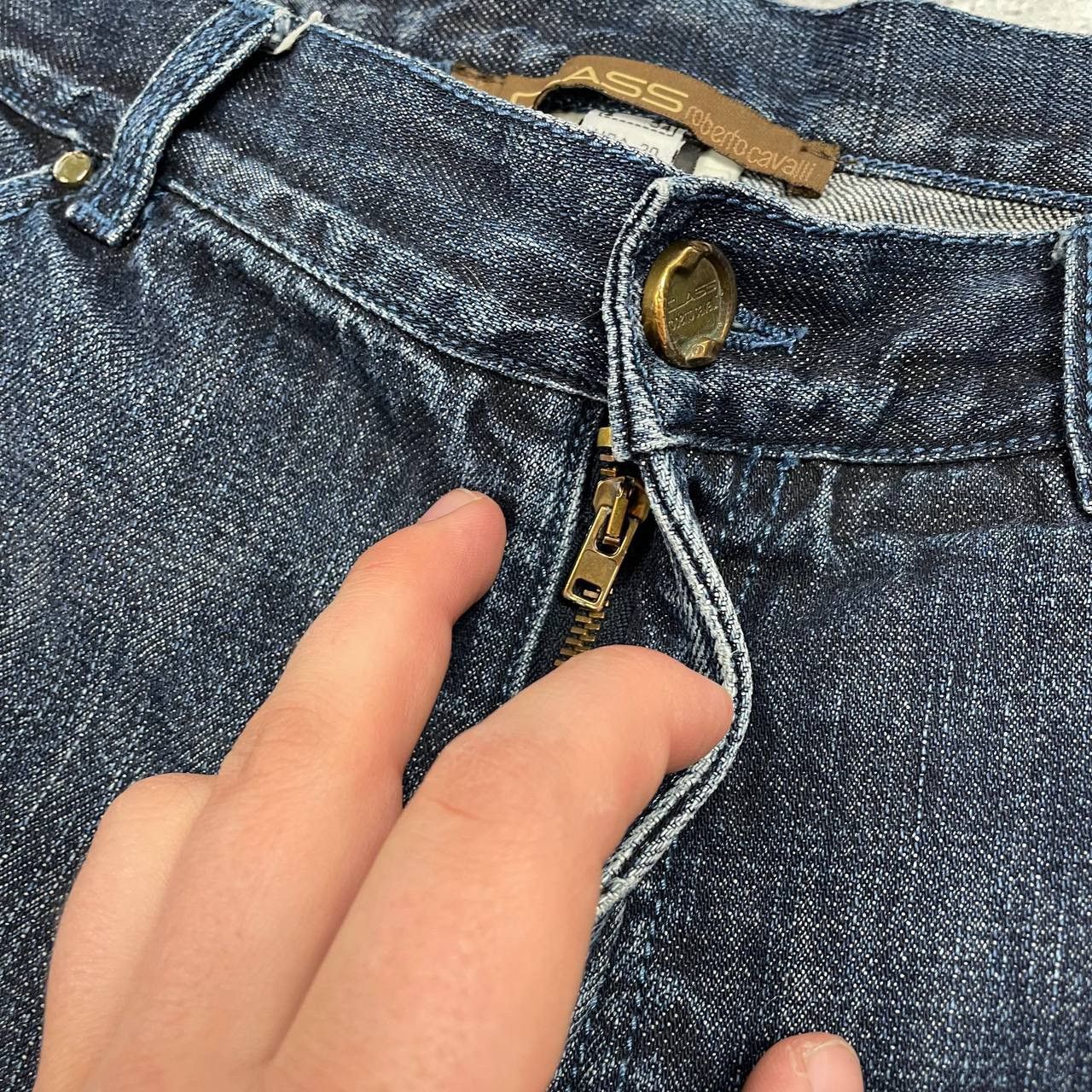 Designer × Roberto Cavalli × Vintage Vintage Roberto Cavalli Class Straight Fit Jeans Size W37 Size US 37 - 5 Thumbnail