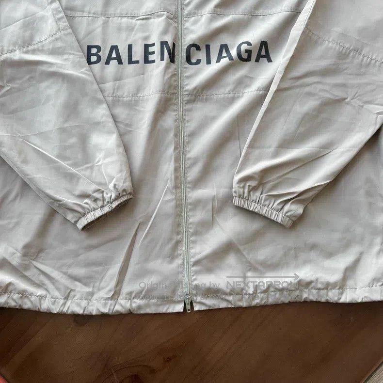 Balenciaga Balenciaga Beige Windbreaker Jacket Size US XS / EU 42 / 0 - 5 Thumbnail
