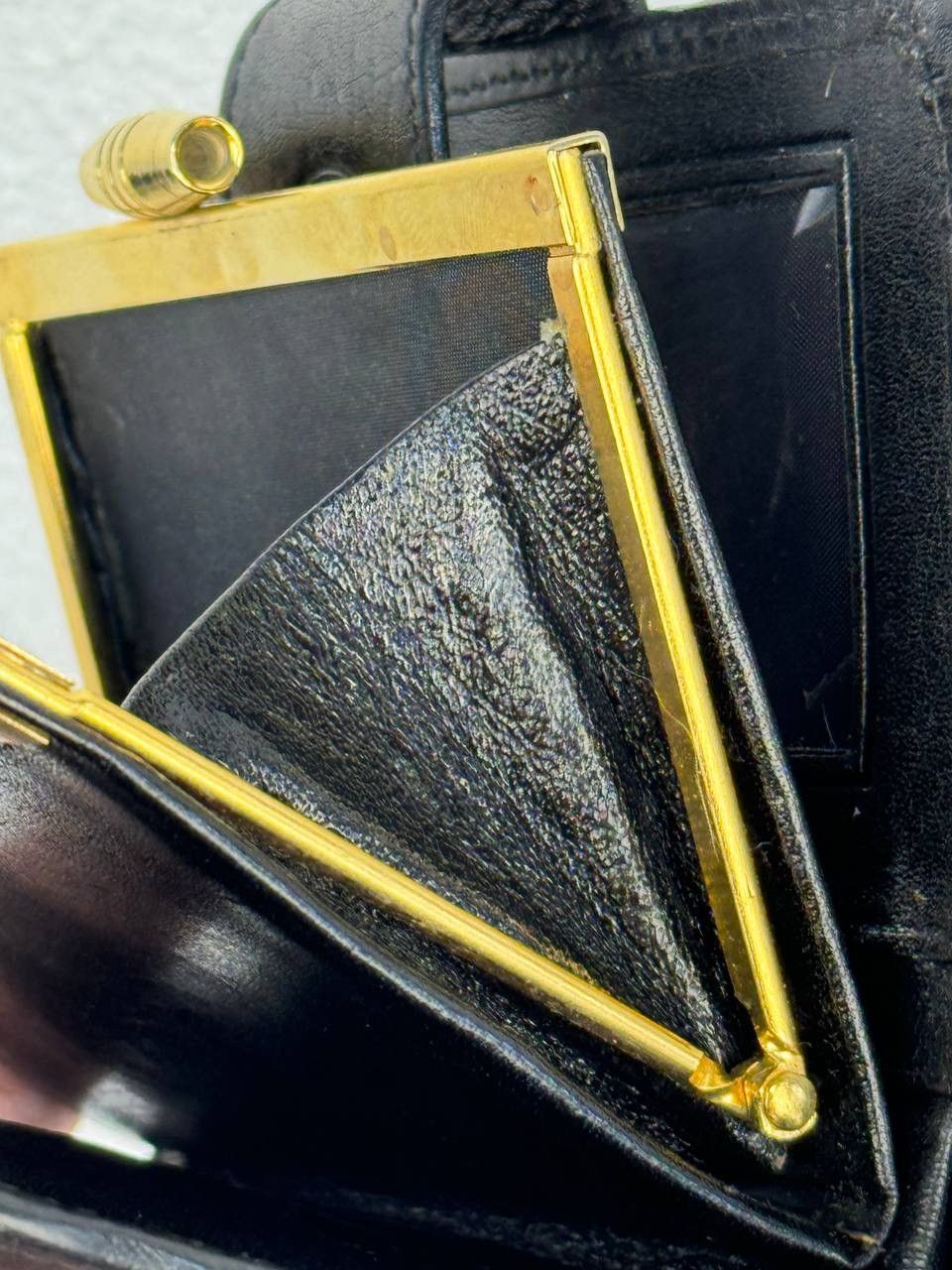 Vintage × Yves Saint Laurent Yvette Saint Laurent Vintage 90s Leather Wallet Size ONE SIZE - 10 Thumbnail