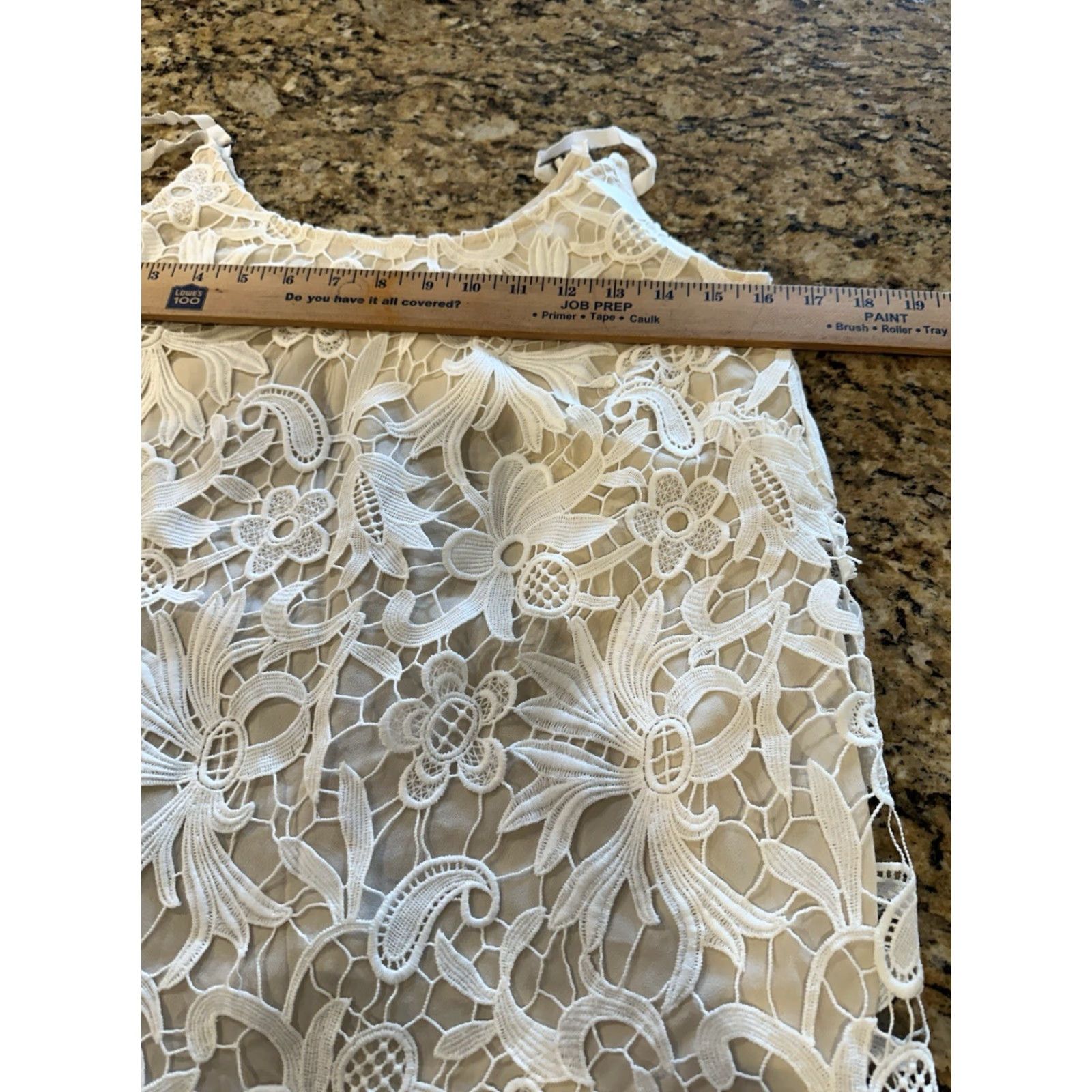 Vintage CAbi Blouse Tank Top Ivory Lace Overlay Sleeveless Women’s XS Tan Ivory Crochet Lace Blouse Womens XS Size XS / US 0-2 / IT 36-38 - 5 Thumbnail