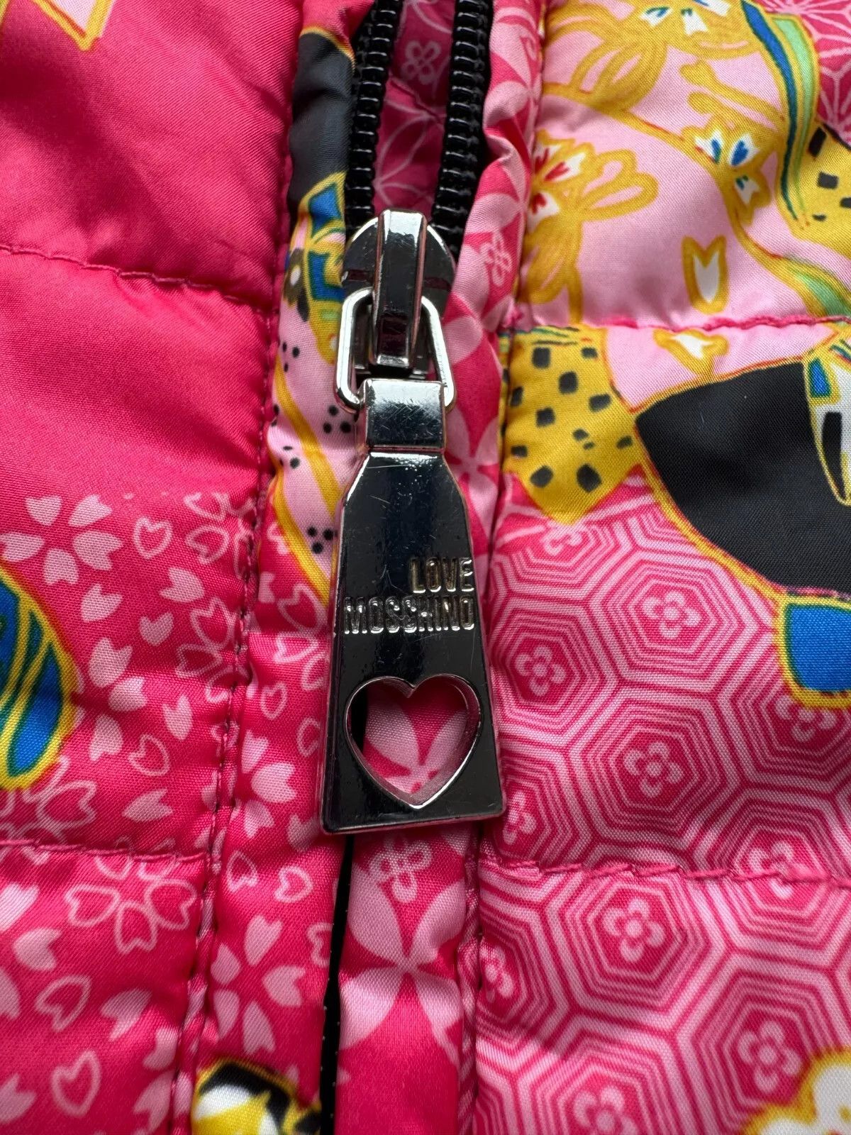 Moschino Love Moschino Down Jacket (V115)(D10) Size M / US 6-8 / IT 42-44 - 6 Thumbnail
