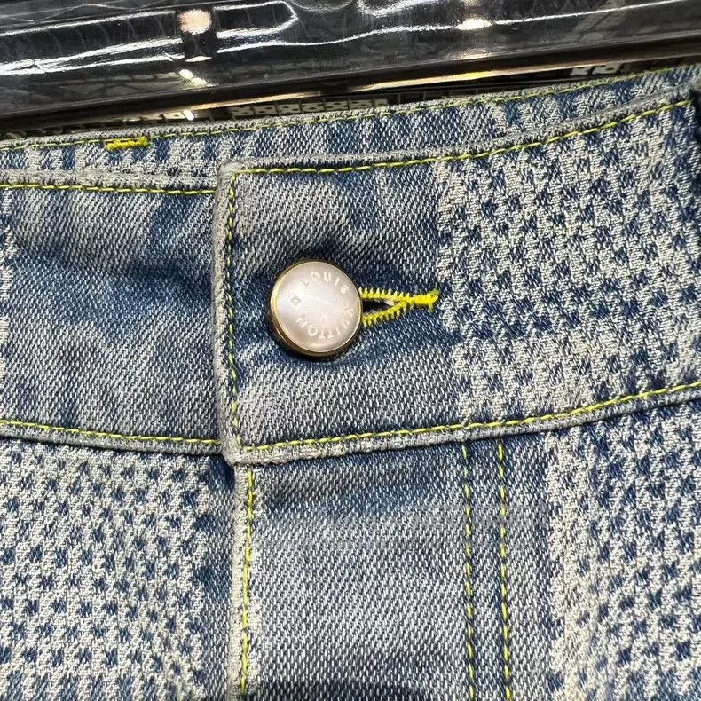 Louis Vuitton Louis Vuitton Checkerboard White Button Straight Leg Jeans Size US 33 - 3 Thumbnail