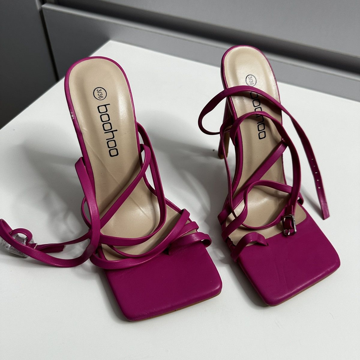 Designer Boohoo sandals shoes women’s Size US 5 / IT 35 - 6 Thumbnail