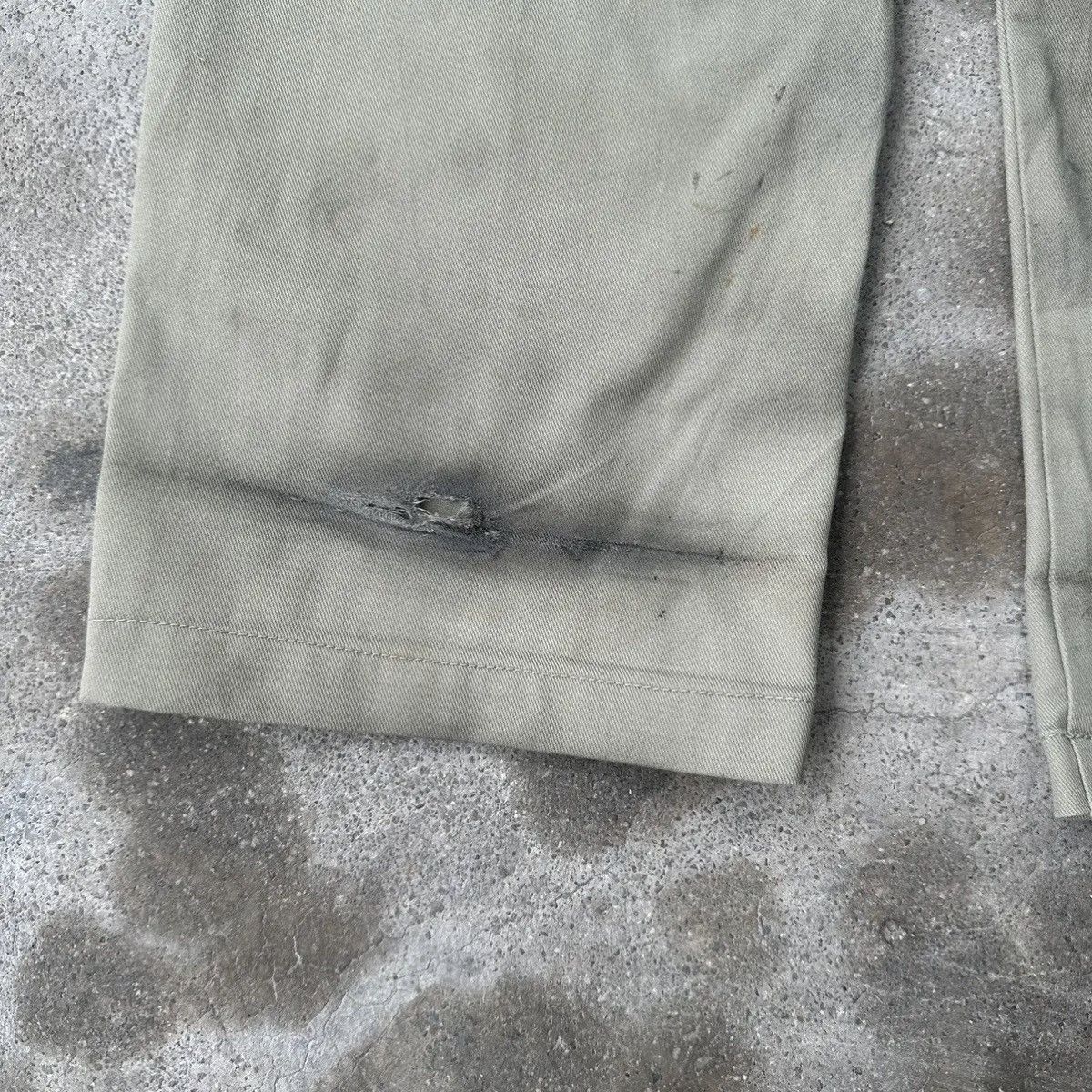Dickies RUSTY DIRTY 🔥VTG DICKIES WORKWEAR TROUSERS KHAKI BLANK PANT Size US 34 / EU 50 - 13 Thumbnail