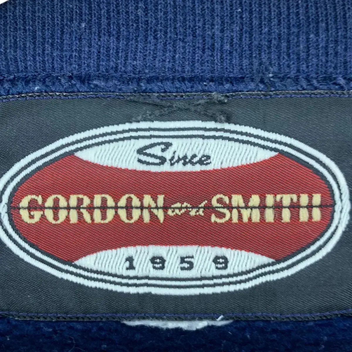 Vintage Vintage GORDON & SMITH SNOWBOARD SURF Sweatshirt Size US L / EU 52-54 / 3 - 7 Thumbnail