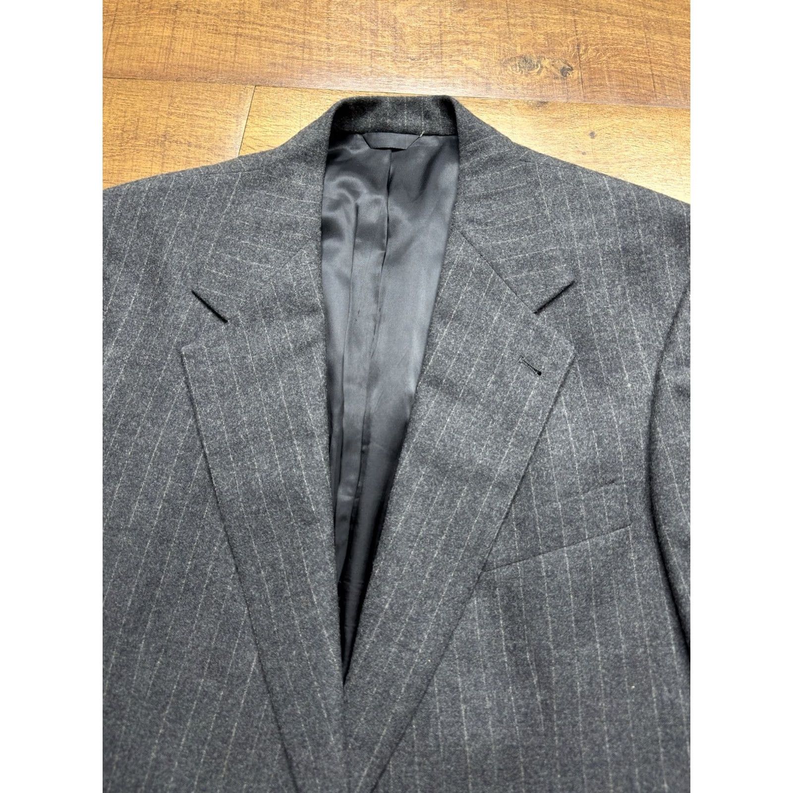 Saks Fifth Avenue Vintage Saks Fifth Avenue 2pc Wool Suit Gray Blazer, Pants Men 46R 37X28.5 Size 46R - 4 Thumbnail