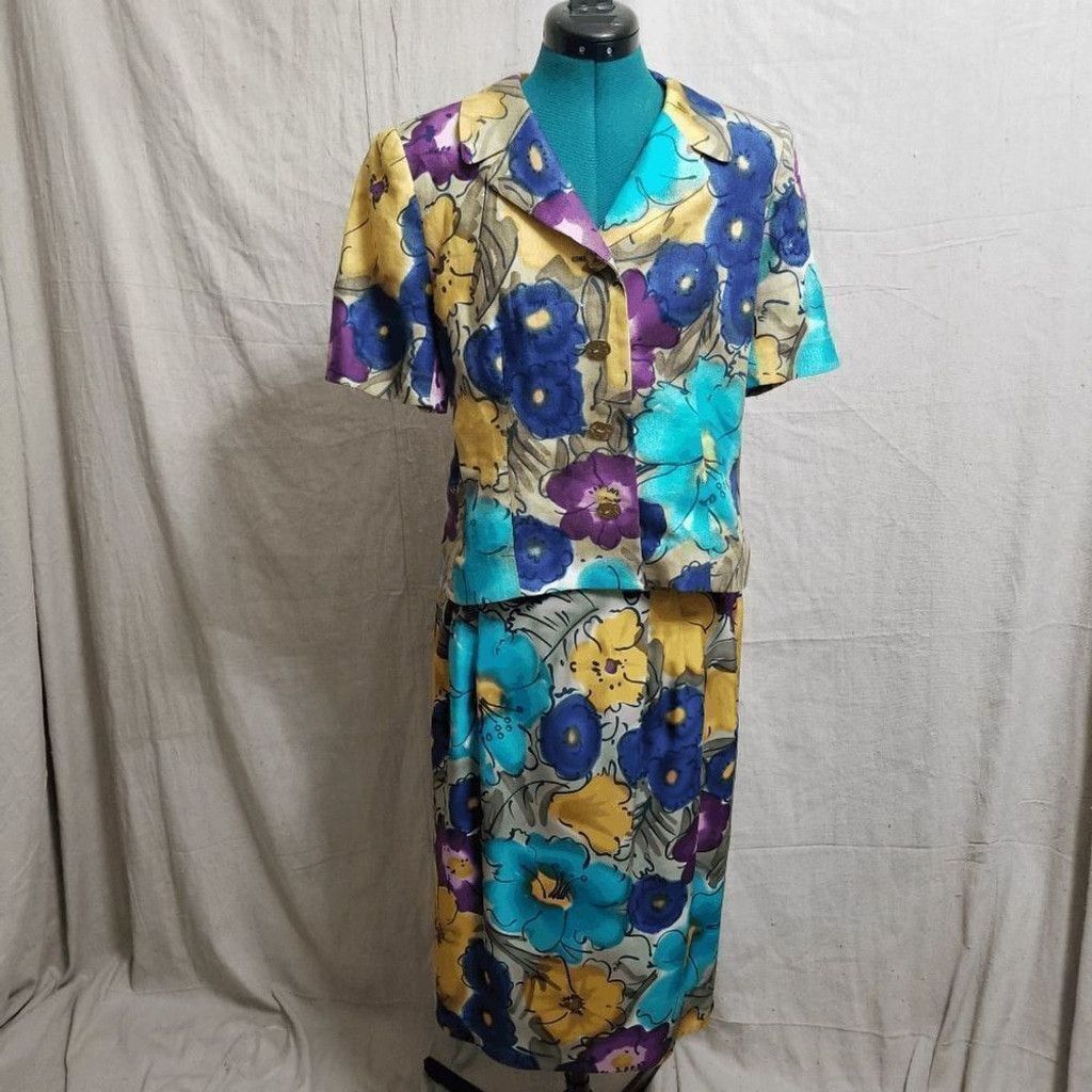 Vintage Rickie Freeman for Teri Jon floral two piece suit sz 8 541 Size M / US 6-8 / IT 42-44 - 1 Thumbnail