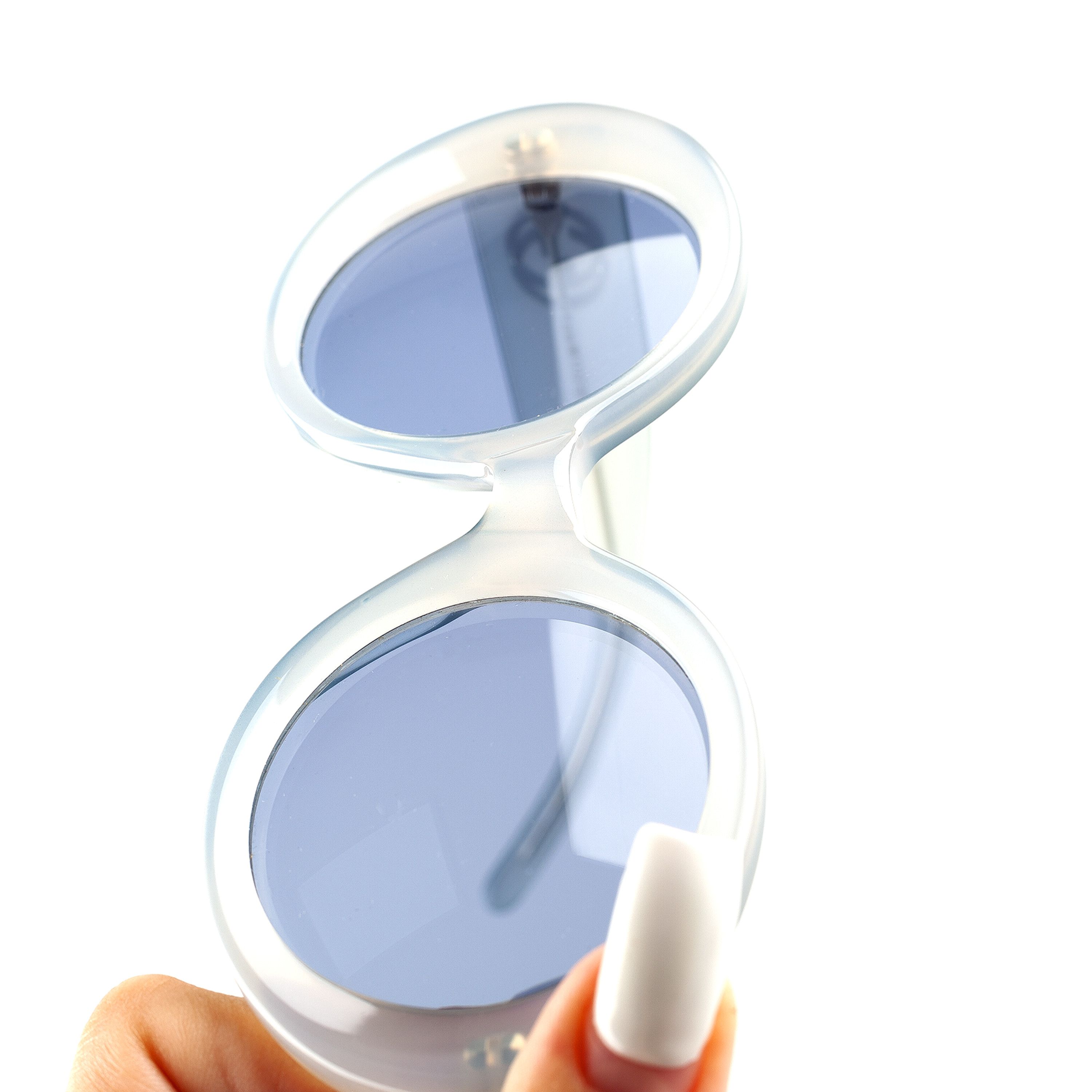 Gucci Gucci GG 2410/S 5BY Rounded Clear Blue Vintage Sunglasses Size ONE SIZE - 8 Thumbnail