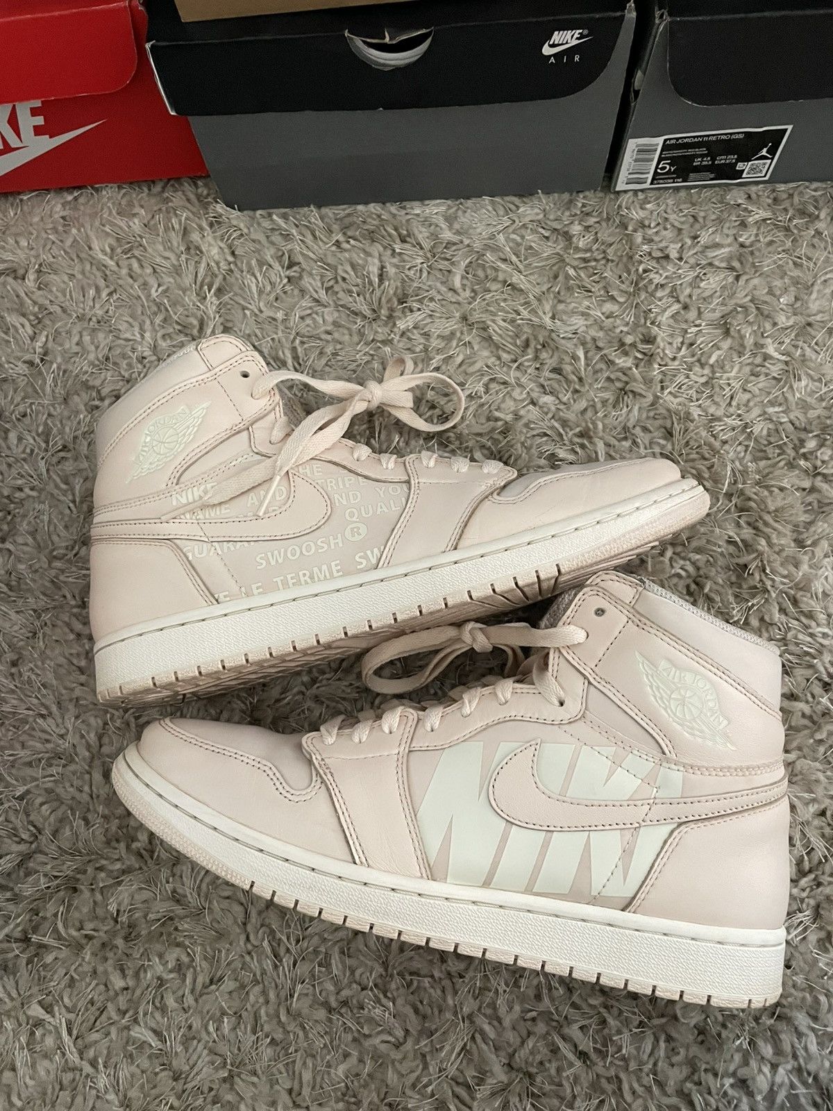Jordan Brand Jordan 1 Guava Ice Size US 10.5 / EU 43-44 - 2 Thumbnail