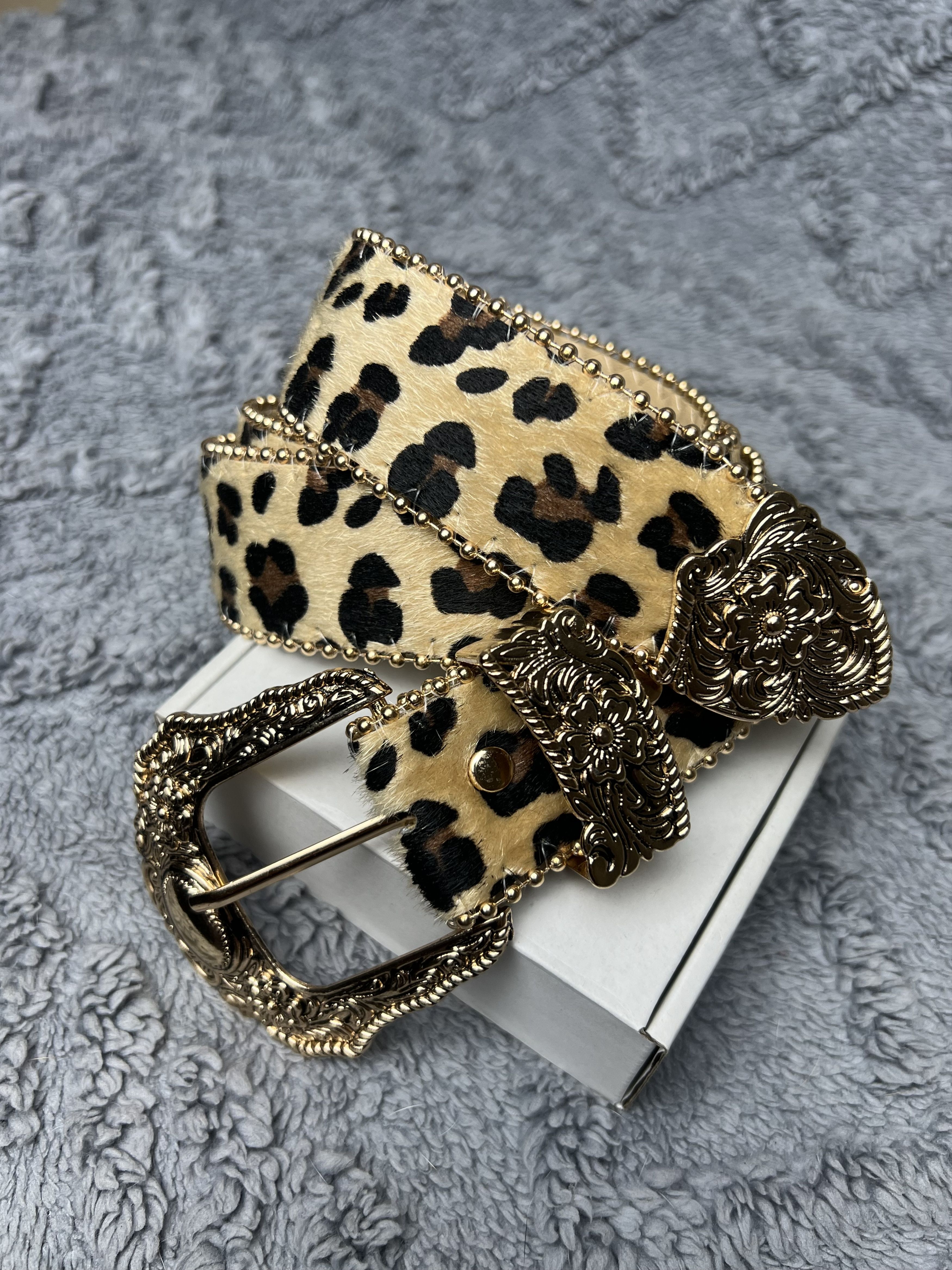 Other Leopard Printed Y2k Buckle Belt Size ONE SIZE - 1 Thumbnail