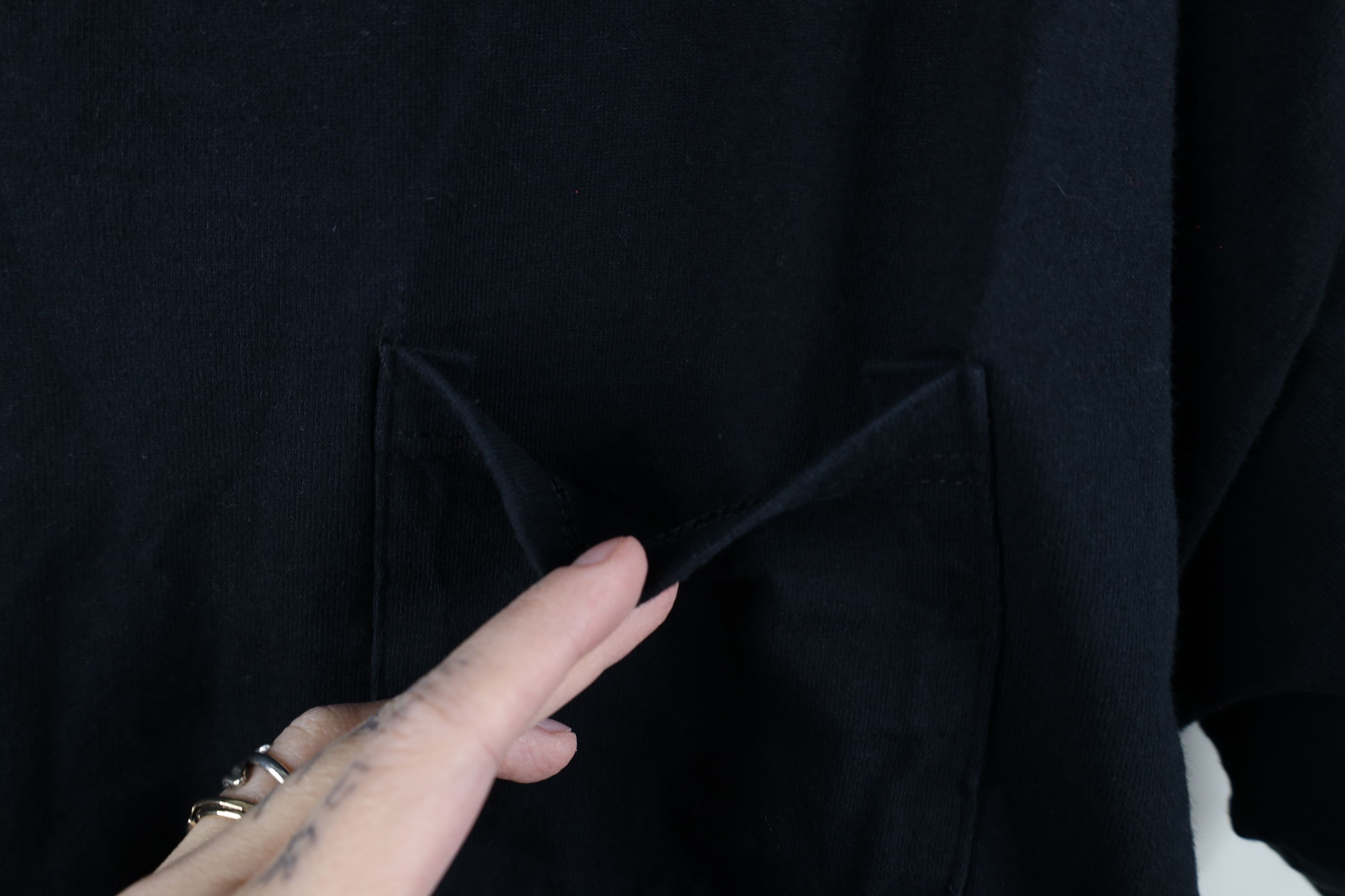 Vintage Vintage 90s Y2K Streetwear Blank Pocket T-Shirt Black Cotton Size US XL / EU 56 / 4 - 4 Thumbnail