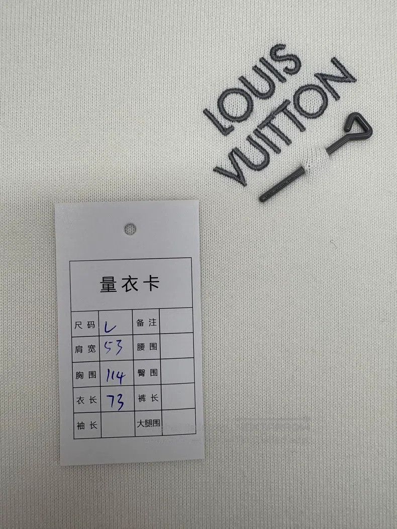 Louis Vuitton White pin short sleeve