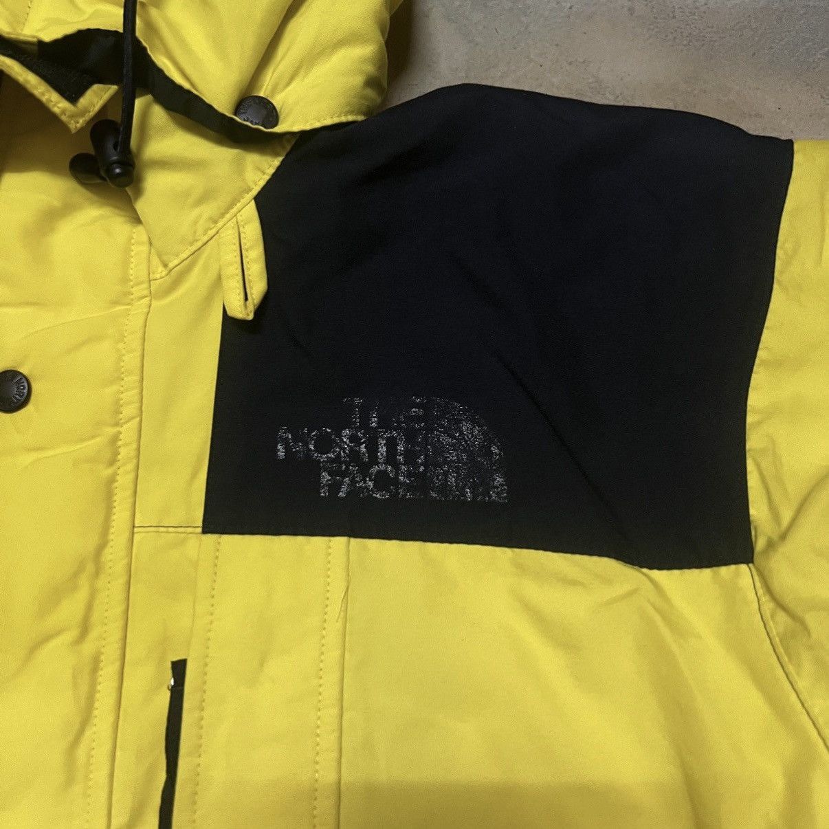 The North Face The North Face Goretex Windbreaker Light Jacket Size US L / EU 52-54 / 3 - 6 Thumbnail