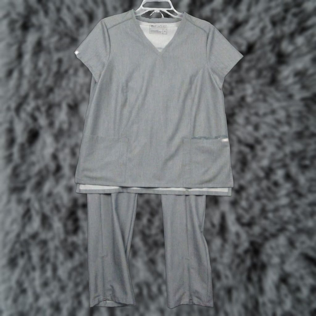 Vintage Figs Technical Collection Set Medium Gray Cargo Top Bottoms 2 Piece Unisex M Gray 2 Piece Set Size US M / EU 48-50 / 2 - 1 Thumbnail