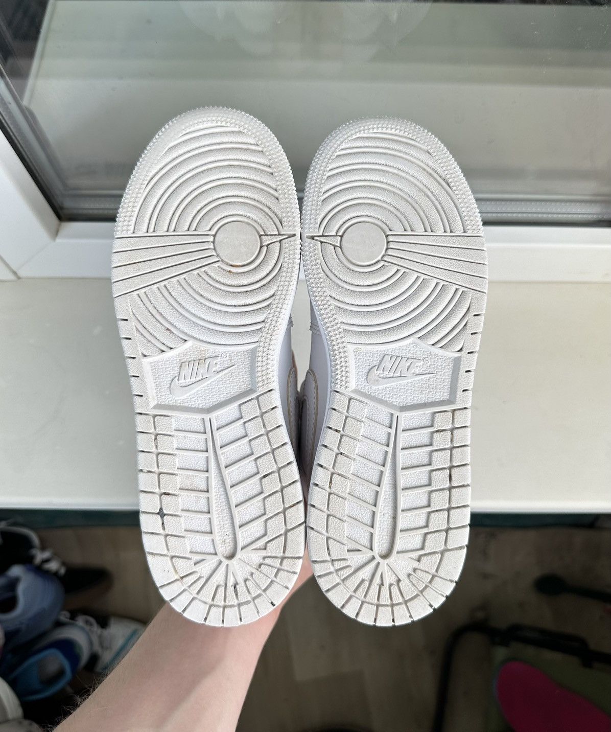 Nike Nike Air Jordan 1 Triple White 6,5Us/4Uk/37-37,5 Eur/23,5 Cm Size US 6 / IT 36 - 7 Thumbnail