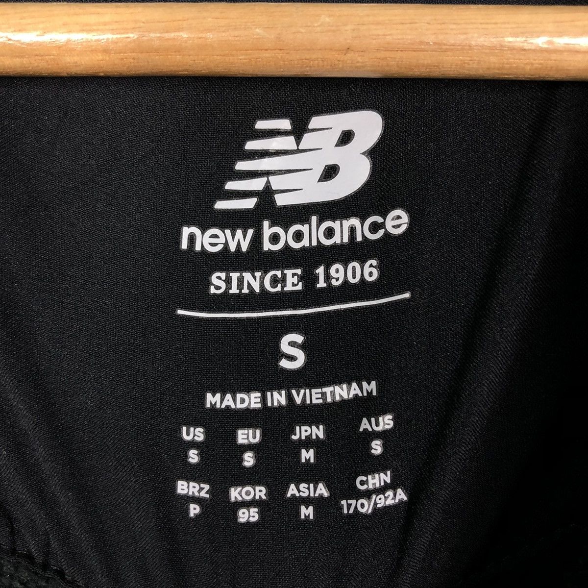 Japanese Brand 🔥Half Zipper Collar Sweatshirt New Balance Big Logo Design Size US S / EU 44-46 / 1 - 14 Thumbnail
