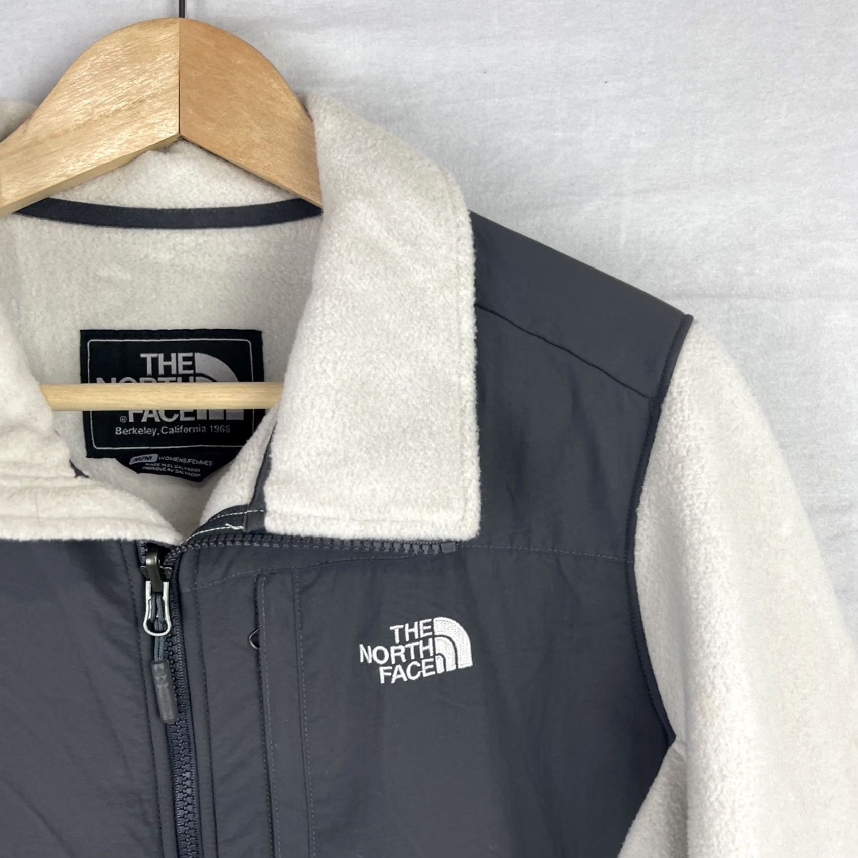 The North Face The North Face Denali Jacket Womens M Black Full Zip Polartec Fleece Size M / US 6-8 / IT 42-44 - 3 Thumbnail