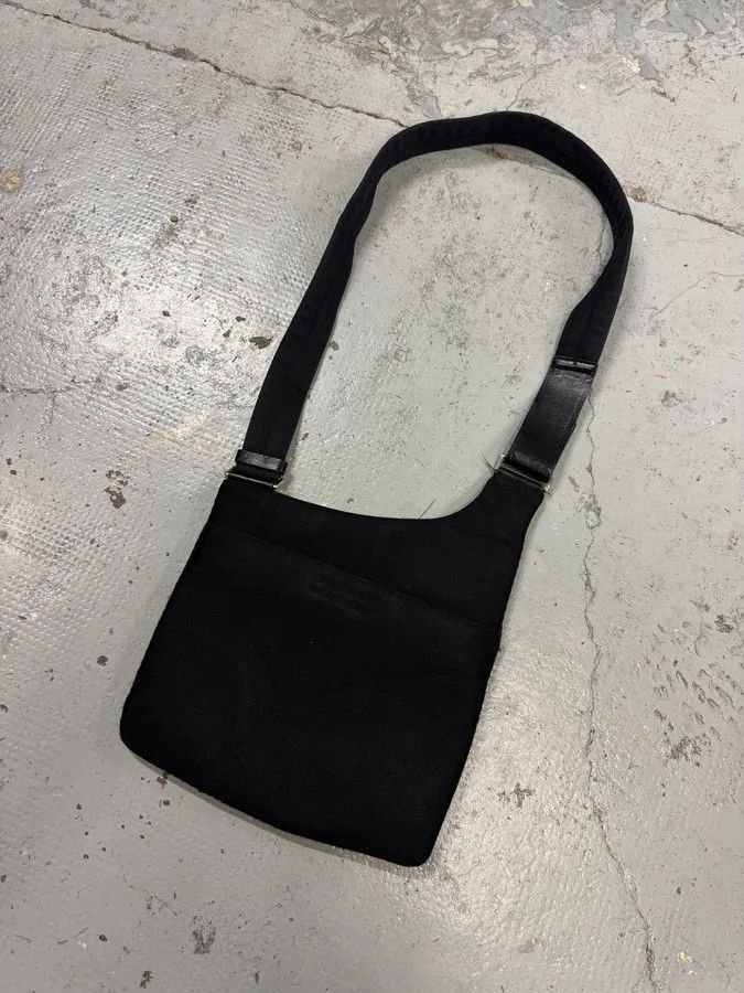 Prada 2000s Prada Grey Wool & Fur Cross Body Shoulder Bag Size ONE SIZE - 7 Thumbnail