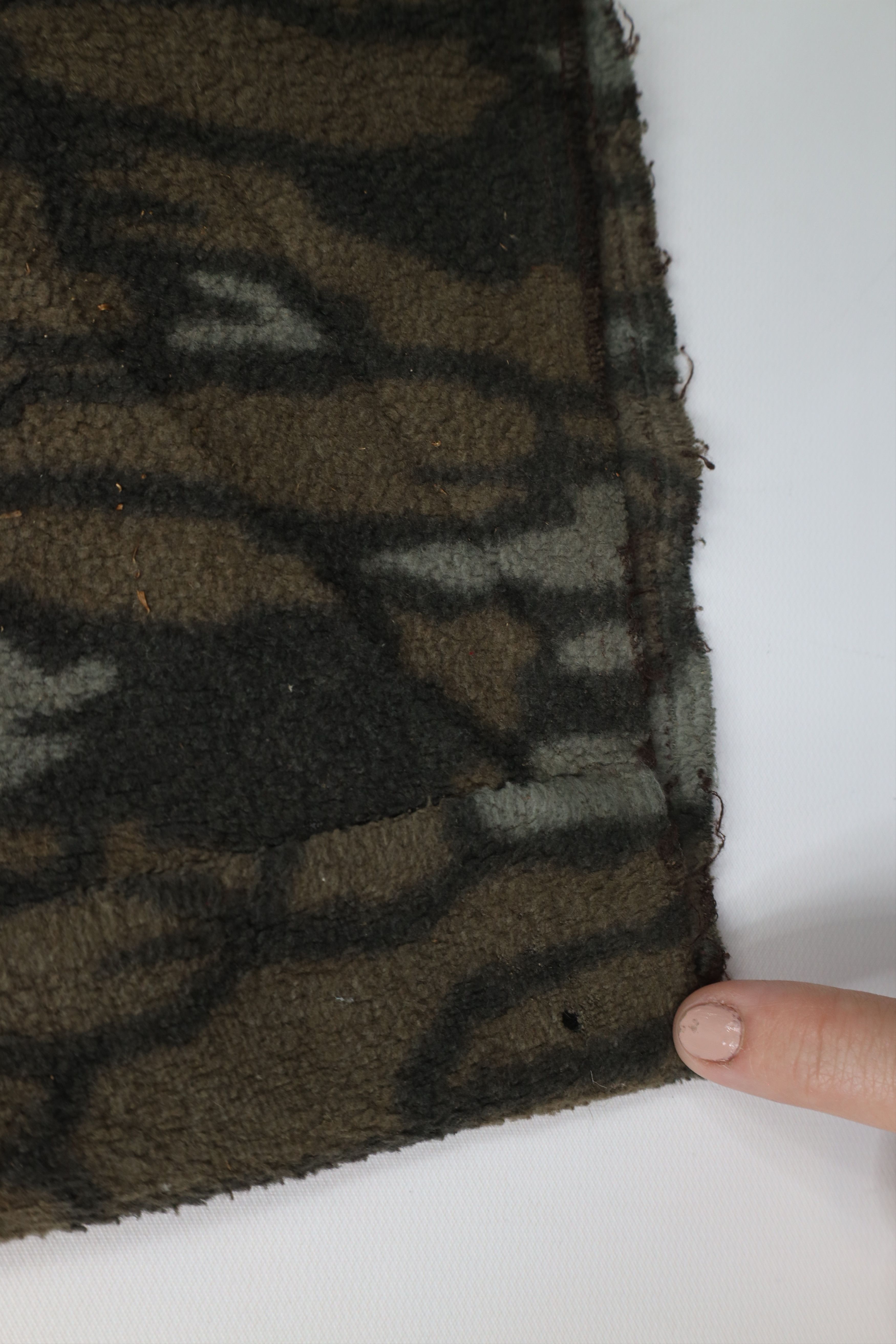 Vintage Vintage 90s Streetwear Trebark Camouflage Fleece Pants USA Size US 34 / EU 50 - 15 Thumbnail
