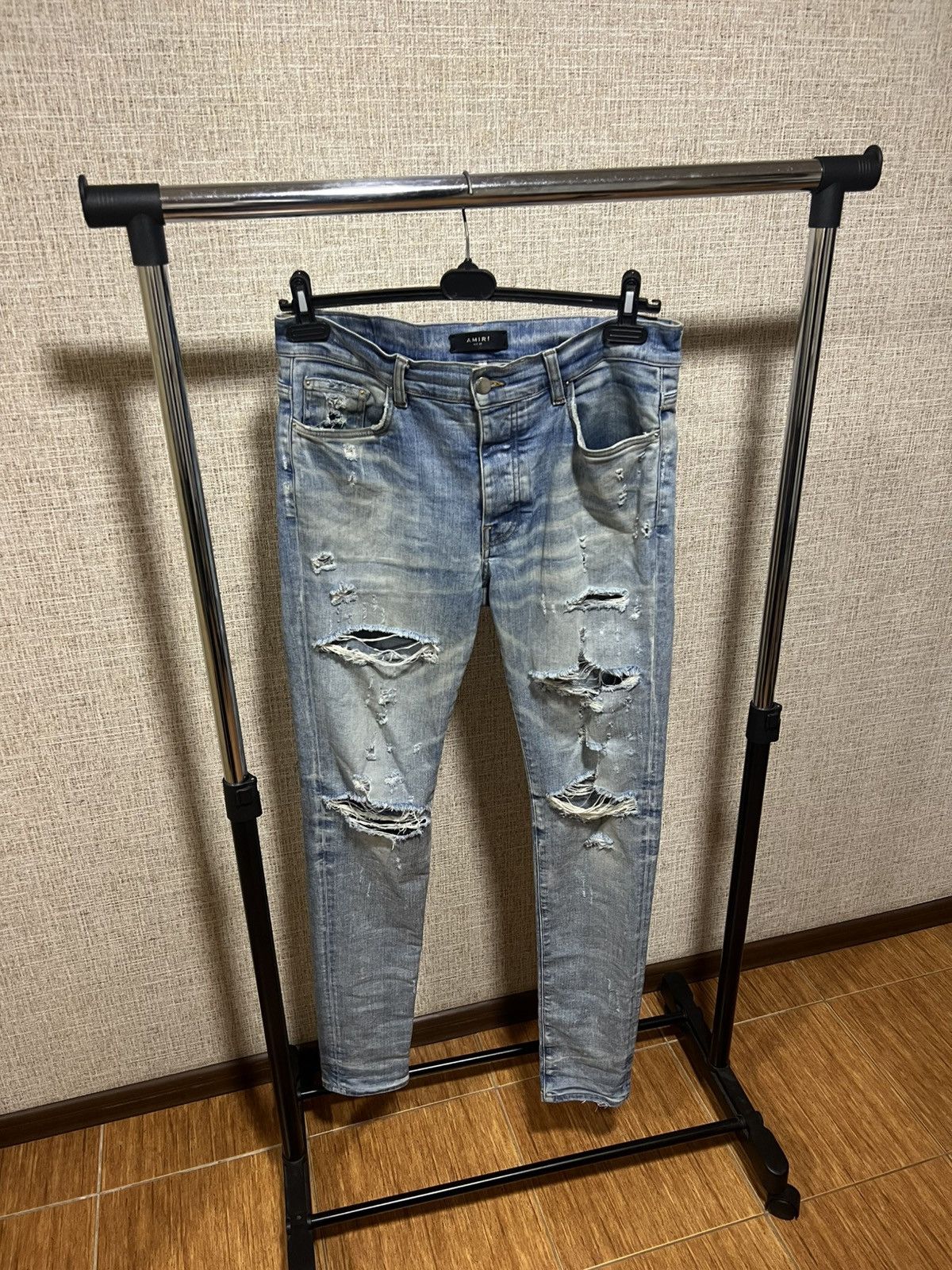 Amiri AMIRI BLUE DISTRESSED SLIM JEANS Size US 34 / EU 50 - 1 Thumbnail