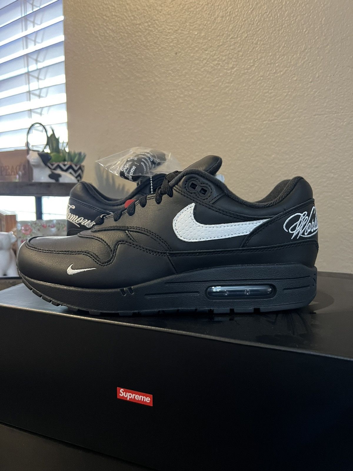 Nike × Supreme Supreme x Nike Air Max 1 Black (Size 12