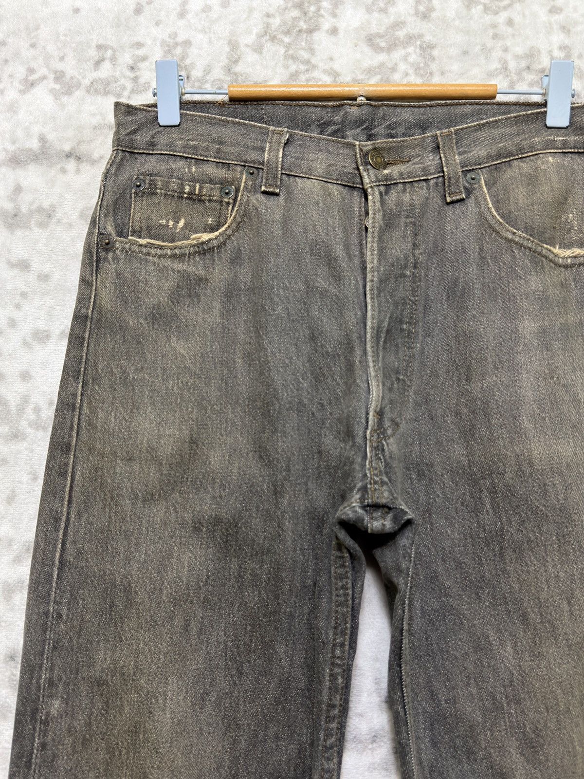 Levi's Vintage Levi's 501 Red Tab Grey Fly Button Distressed Jeans Size US 29 - 4 Thumbnail