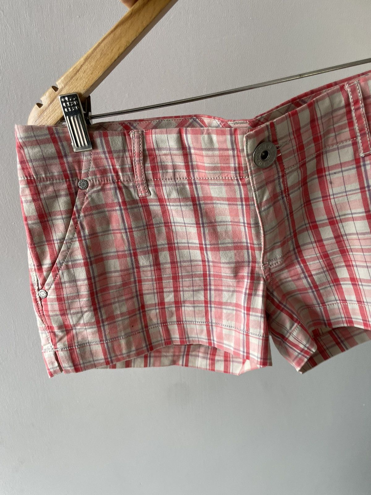 Guess Guess short Size 28" / US 6 / IT 42 - 5 Thumbnail
