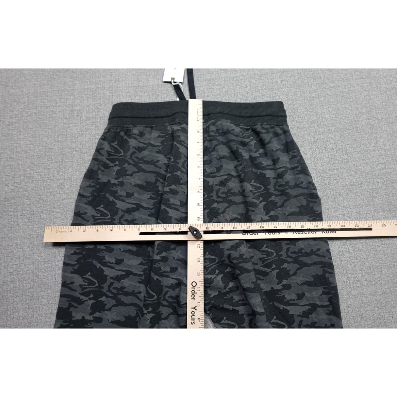 Vintage Tasc Performance Varsity Jogger Pants M Gray Camouflage Fleece Slim Pocket Drawstring Inseam 29 in Men’s Size US 31 - 7 Thumbnail
